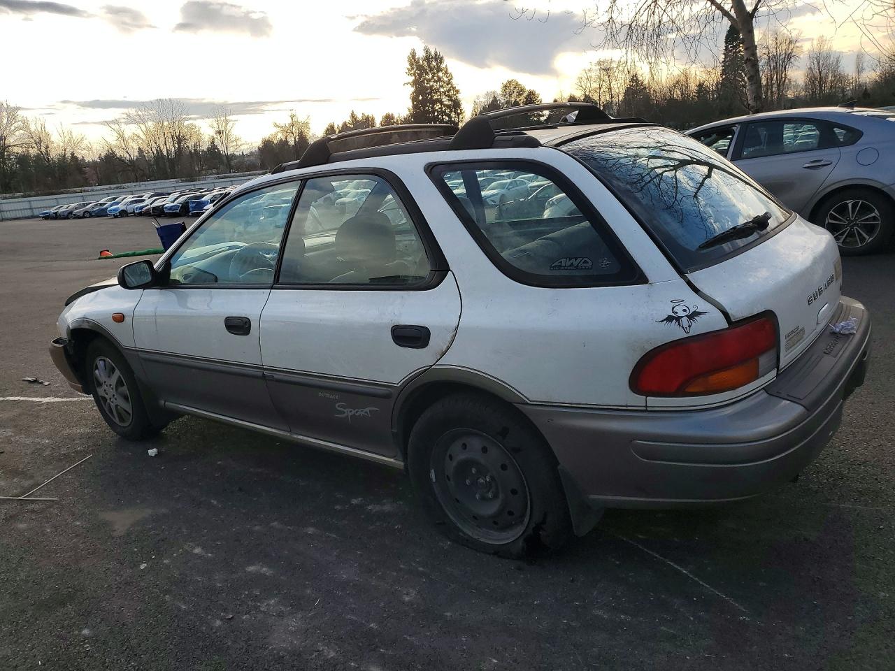 1997 Subaru Impreza Outback White vin: JF1GF4859VH819270