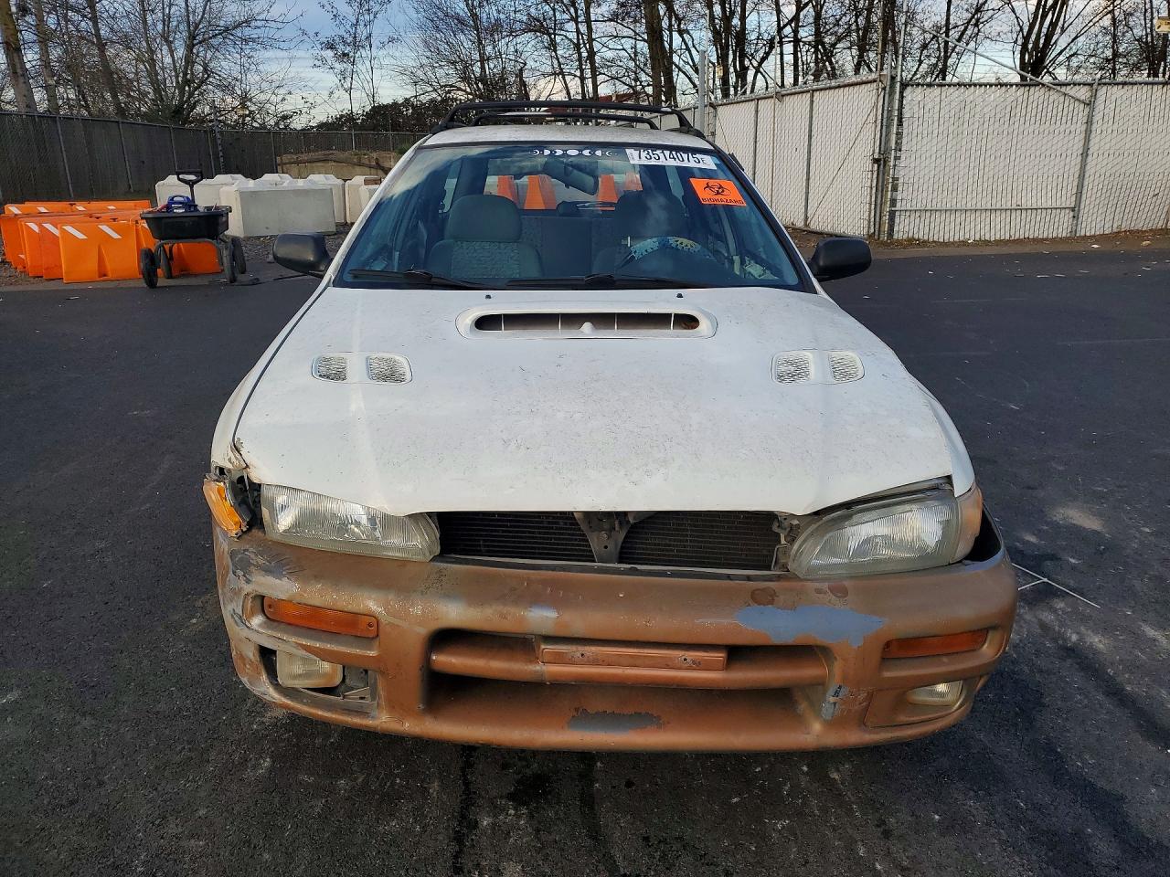1997 Subaru Impreza Outback White vin: JF1GF4859VH819270