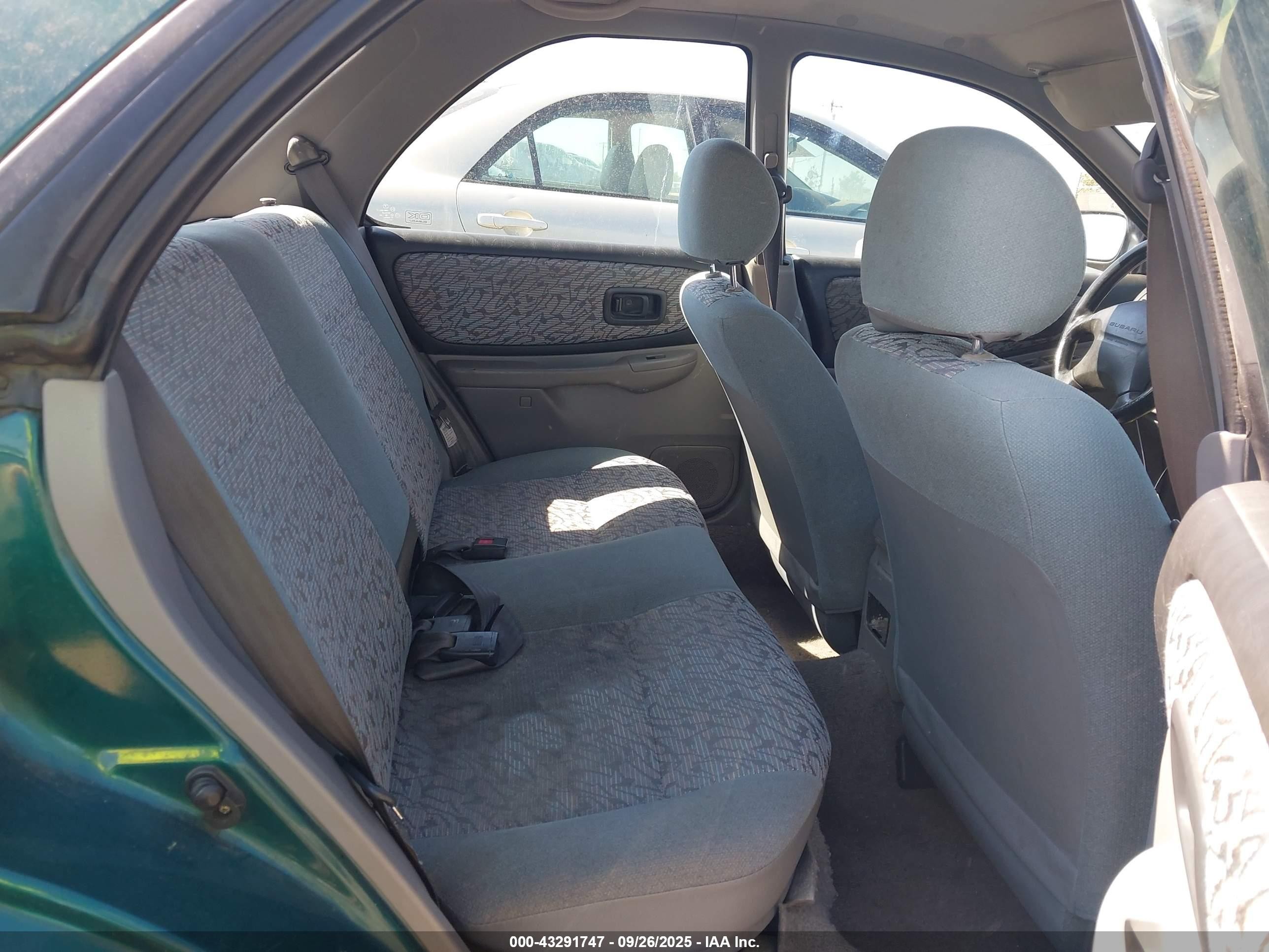 1998 Subaru Impreza Outback Sport Green vin: JF1GF4859WH808528