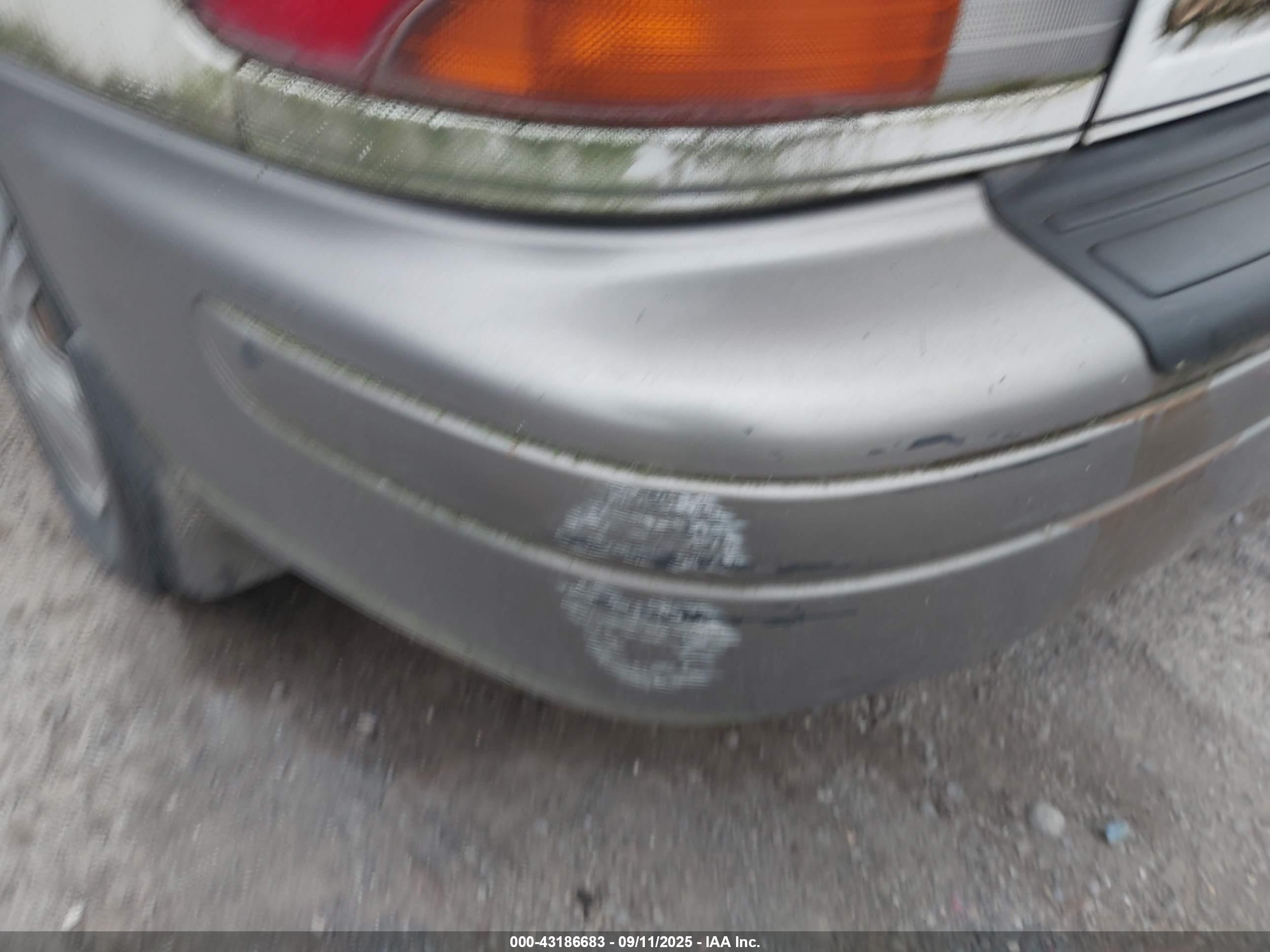 1998 Subaru Impreza Outback Sport White vin: JF1GF4859WH813597