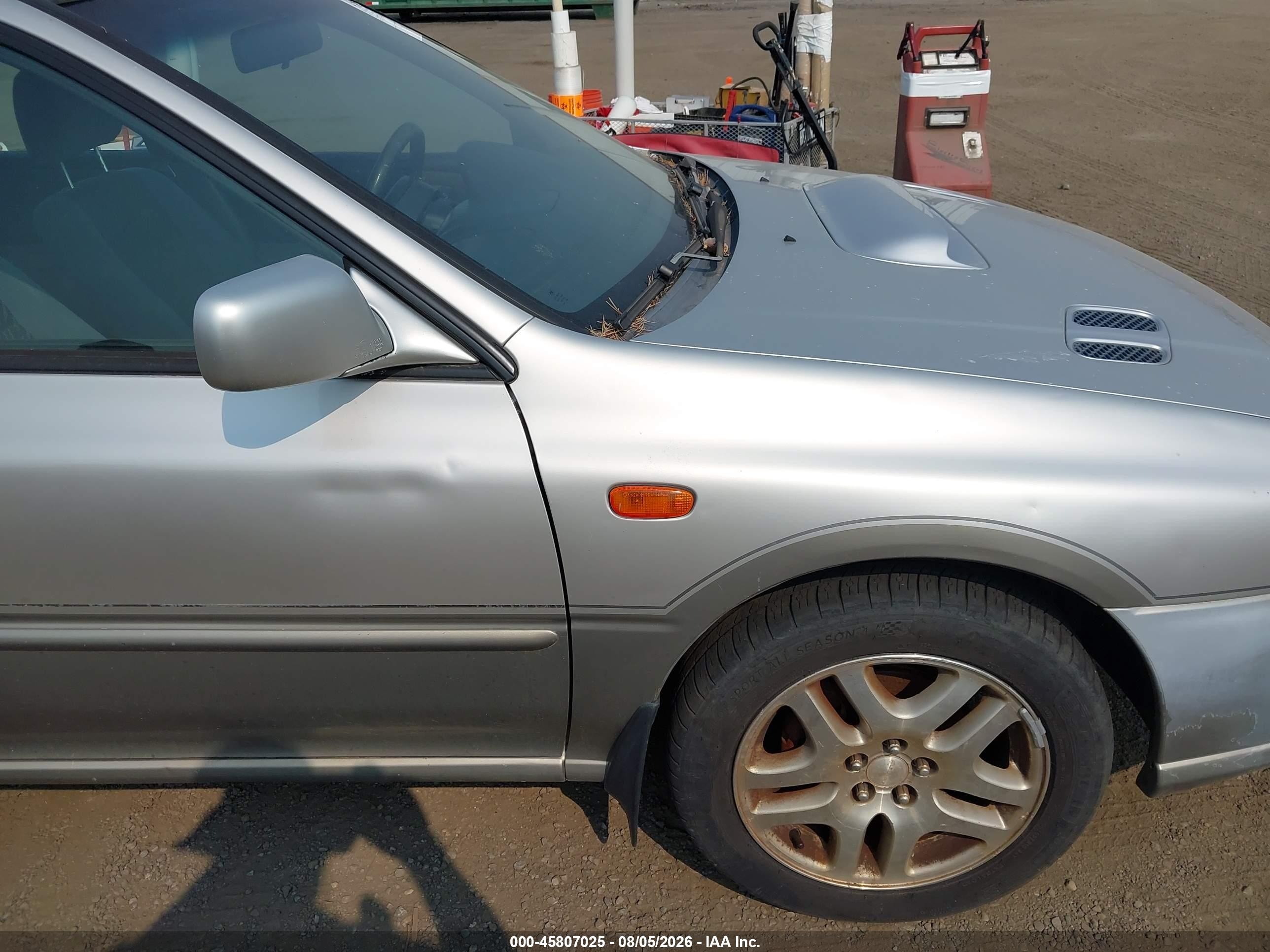 2000 Subaru Outback   Silver vin: JF1GF4859YG806030