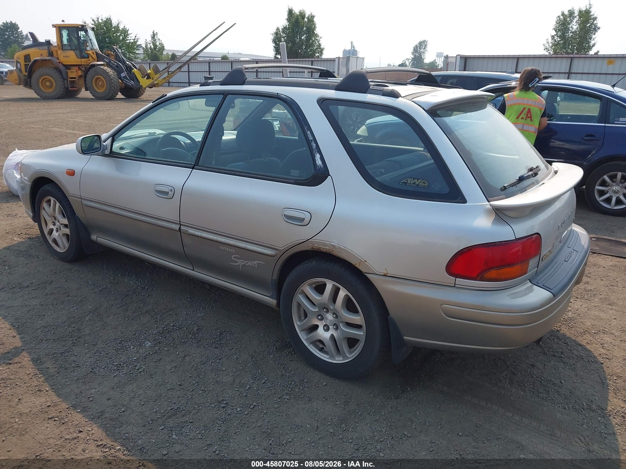 2000 Subaru Outback   Silver vin: JF1GF4859YG806030
