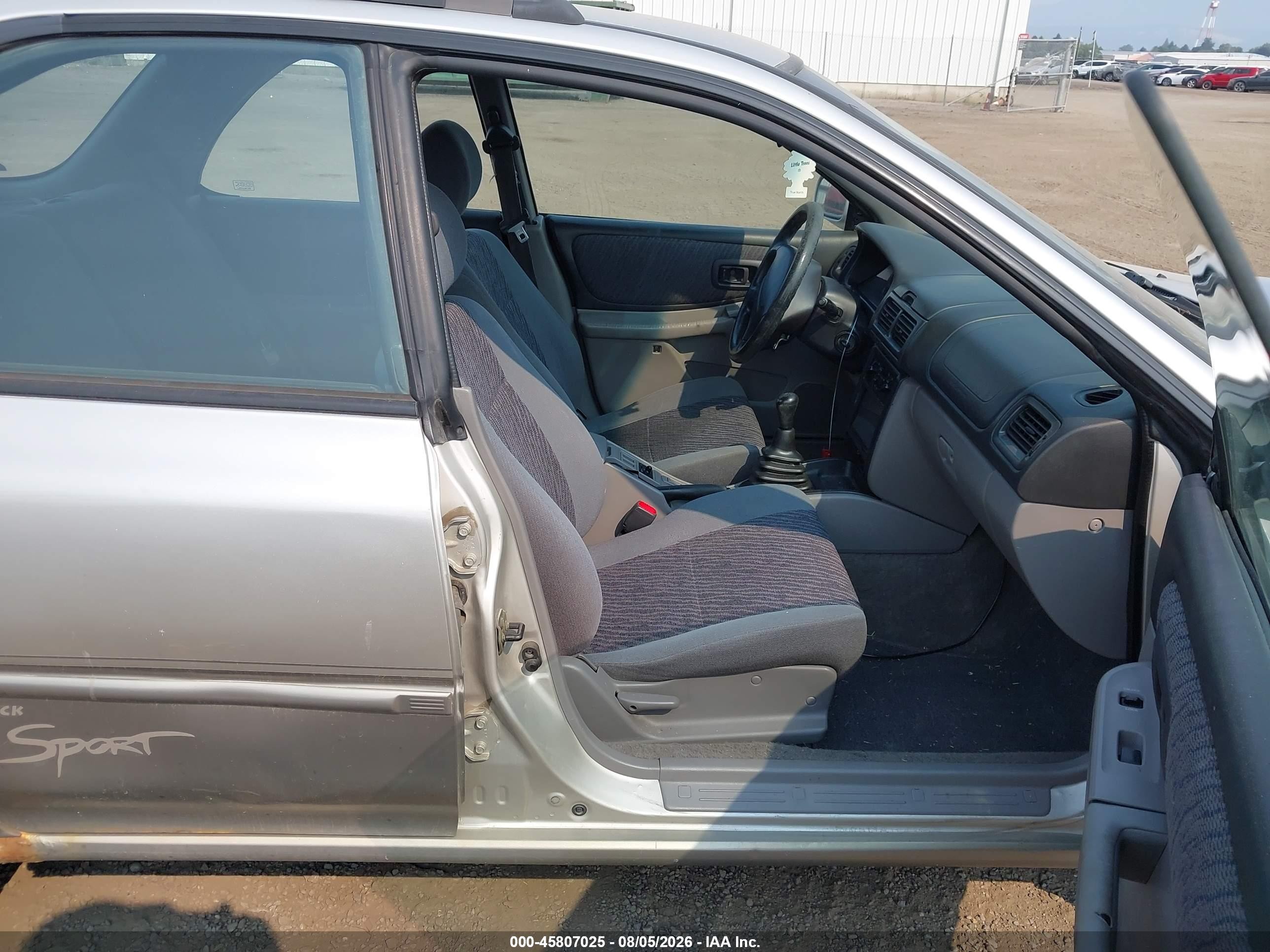 2000 Subaru Outback   Silver vin: JF1GF4859YG806030