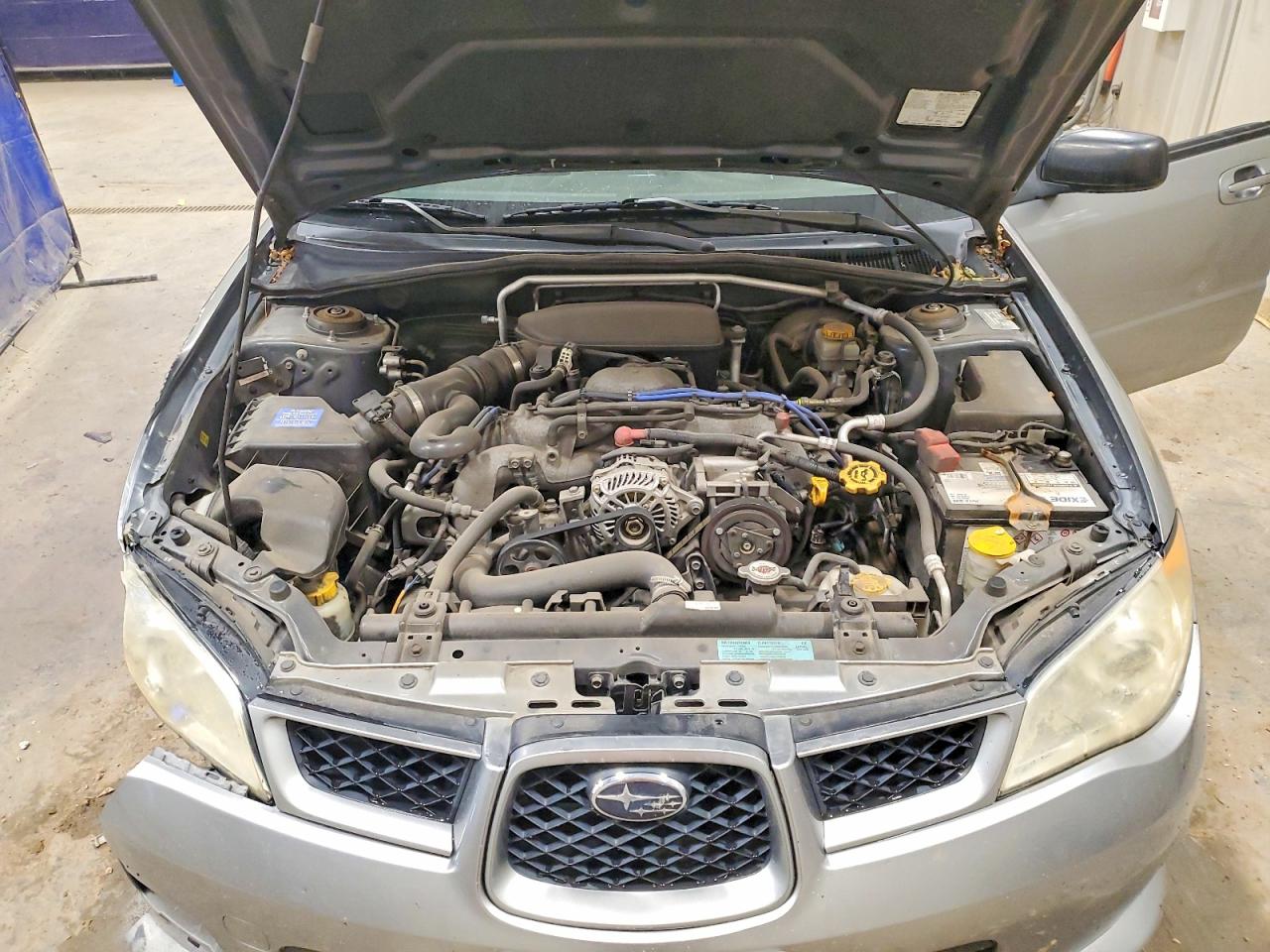 2007 Subaru Impreza 2.5i Silver vin: JF1GG61617H808861