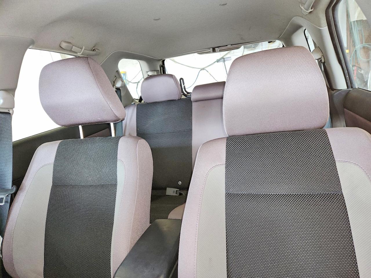 2007 Subaru Impreza 2.5i Silver vin: JF1GG61667H802201