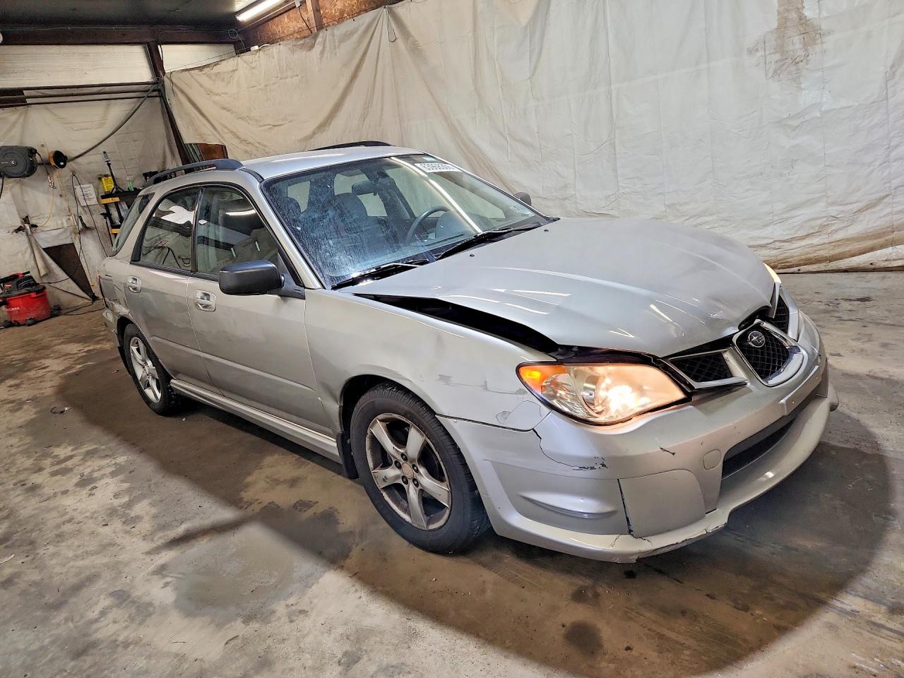 2007 Subaru Impreza 2.5i Silver vin: JF1GG61667H802201