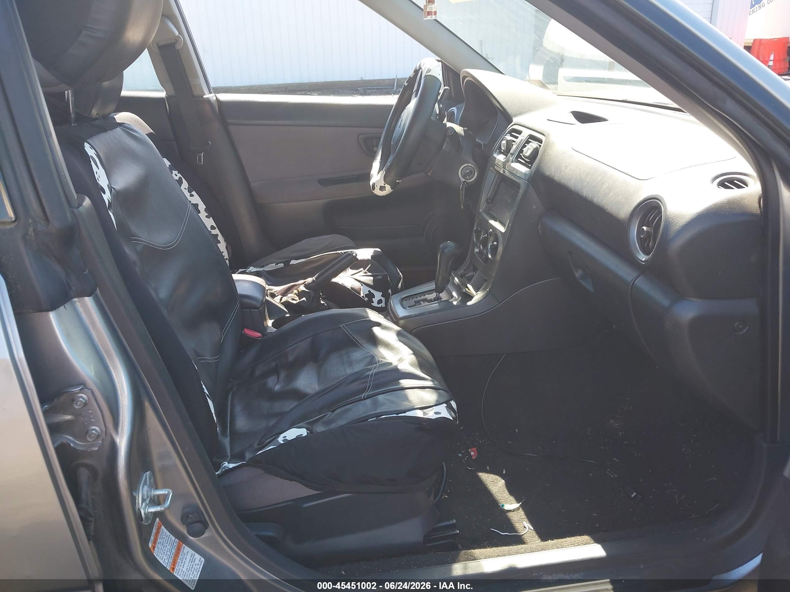 2007 Subaru Impreza 2.5i Silver vin: JF1GG61667H805065