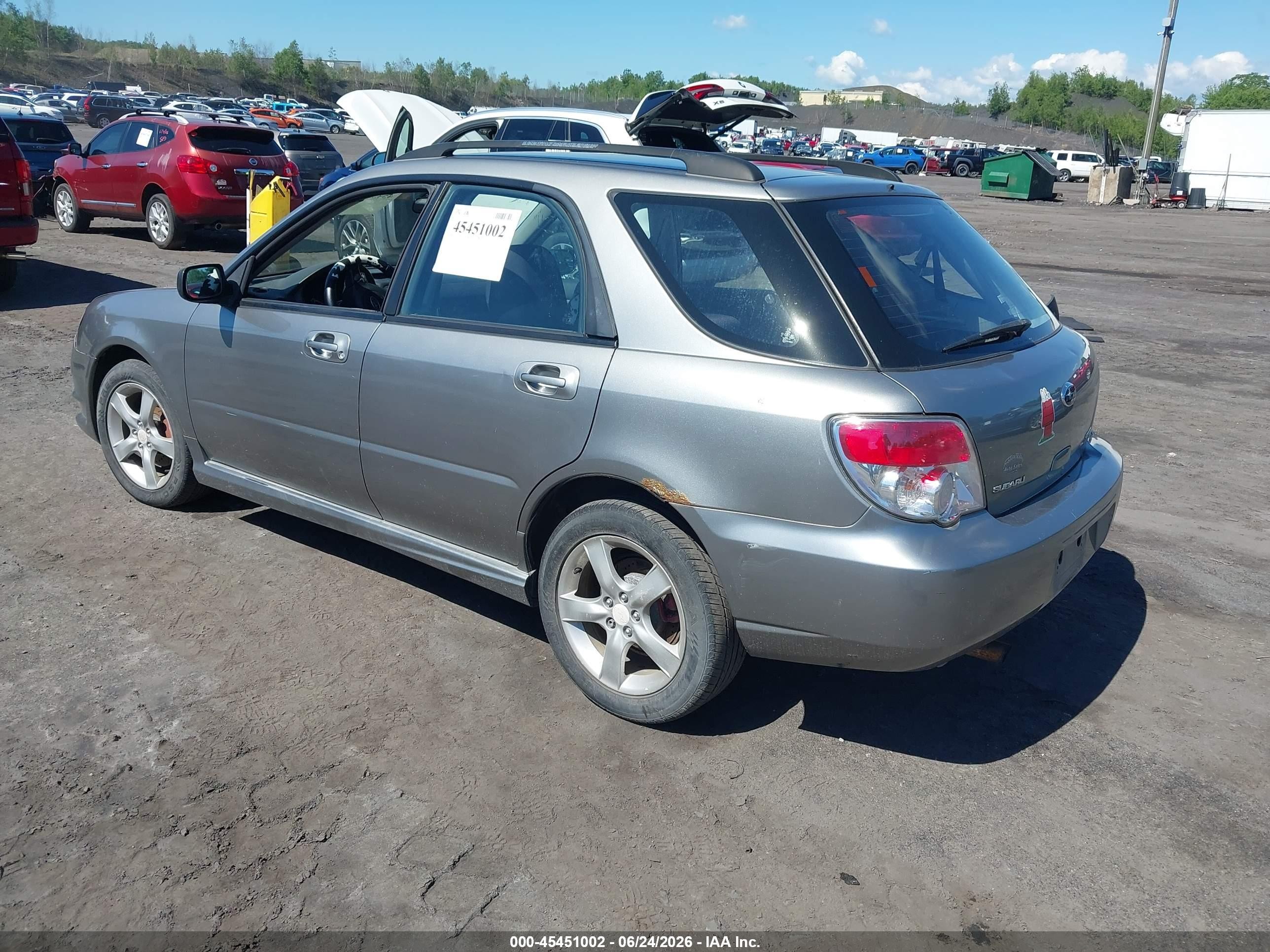 2007 Subaru Impreza 2.5i Silver vin: JF1GG61667H805065