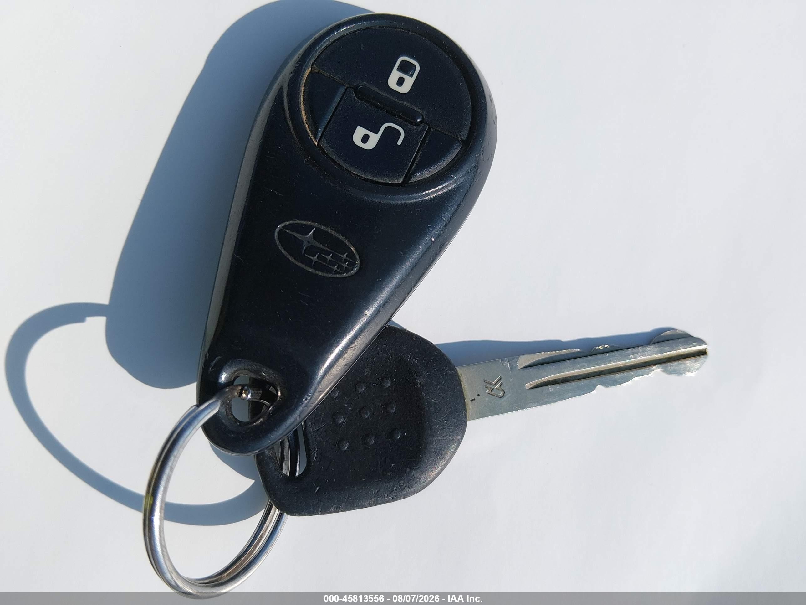 2007 Subaru Impreza 2.5i Silver vin: JF1GG61687H805763