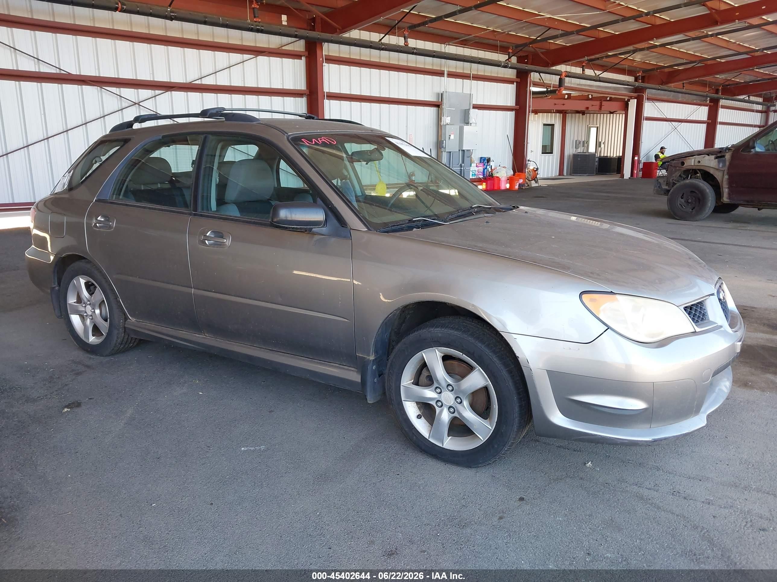 2007 Subaru Impreza 2.5i Silver vin: JF1GG616X7H814464
