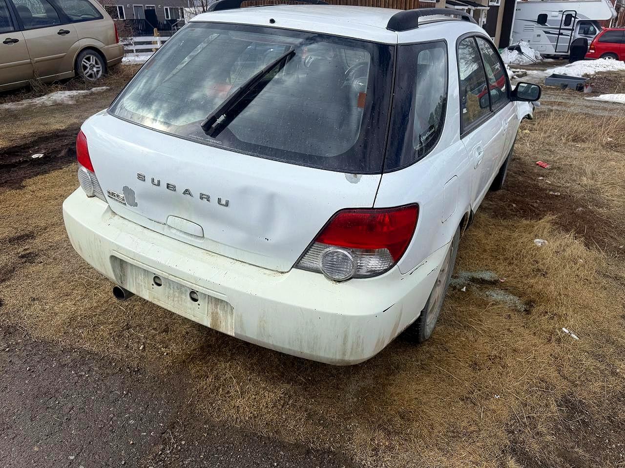2005 Subaru Impreza Rs White vin: JF1GG67585H810053