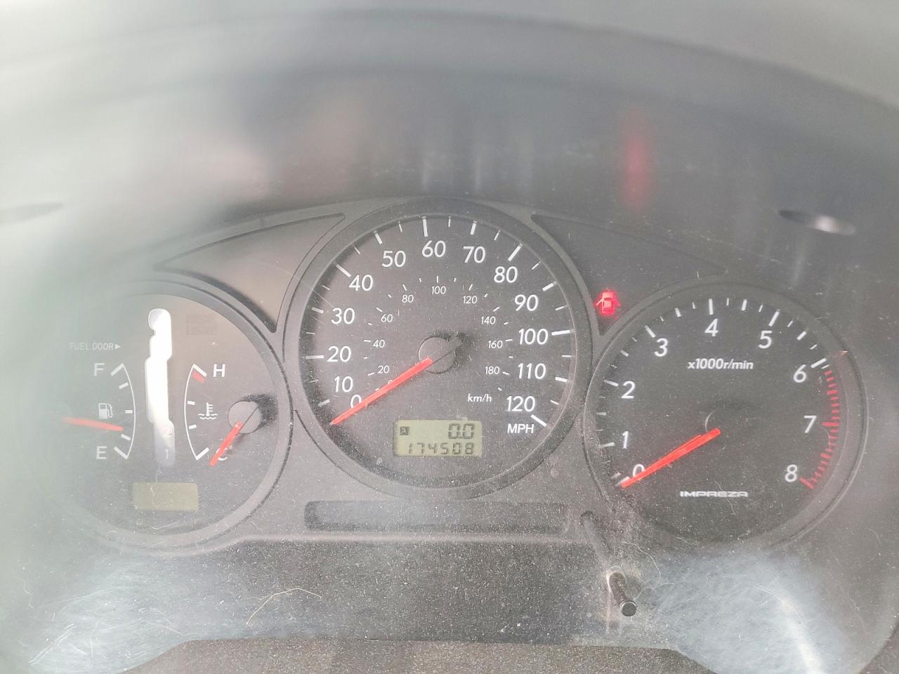 2004 Subaru Impreza Outback Sport Silver vin: JF1GG68554H802604