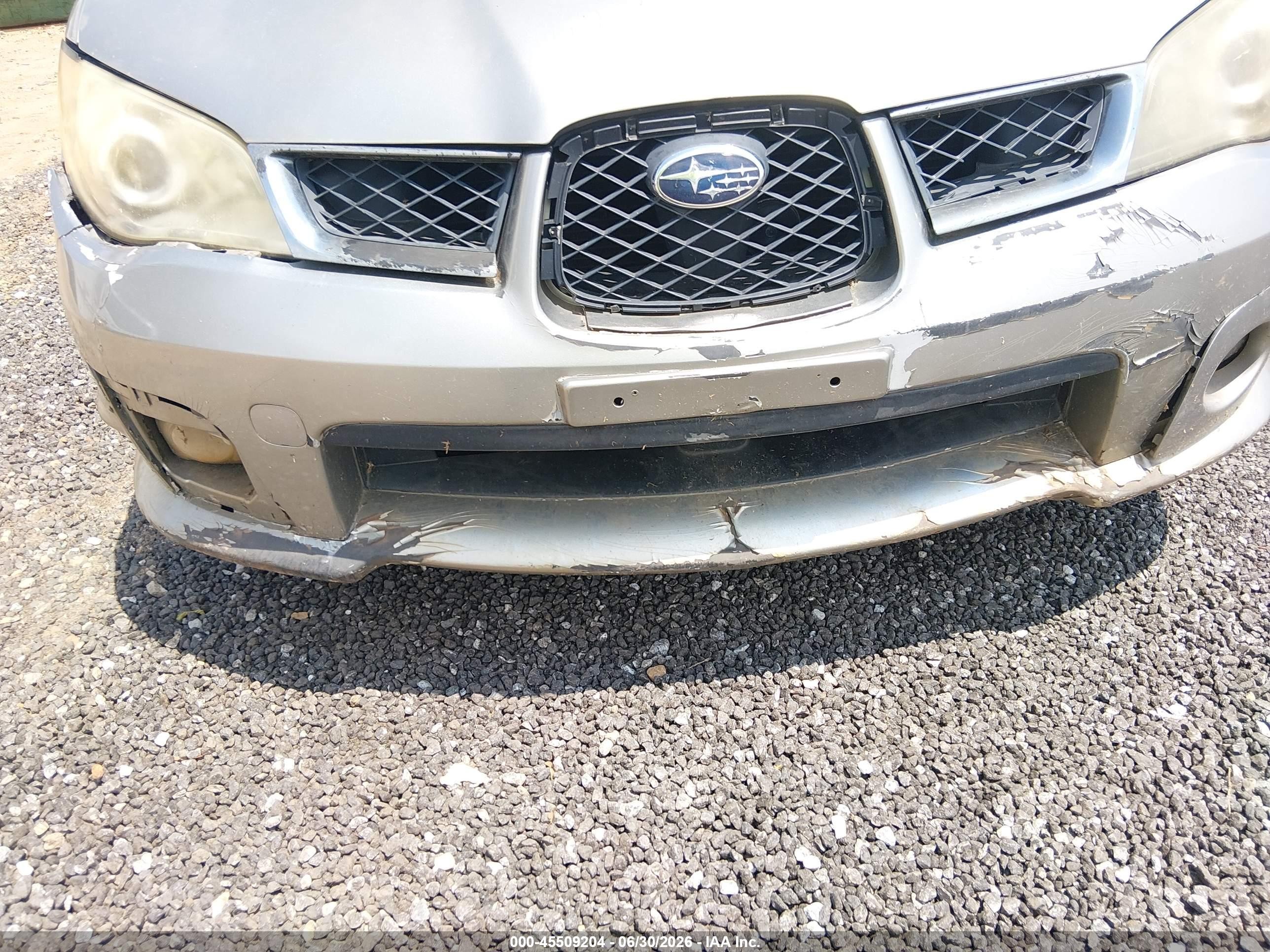2006 Subaru Impreza Outback Sport   Champagne vin: JF1GG68636H820241