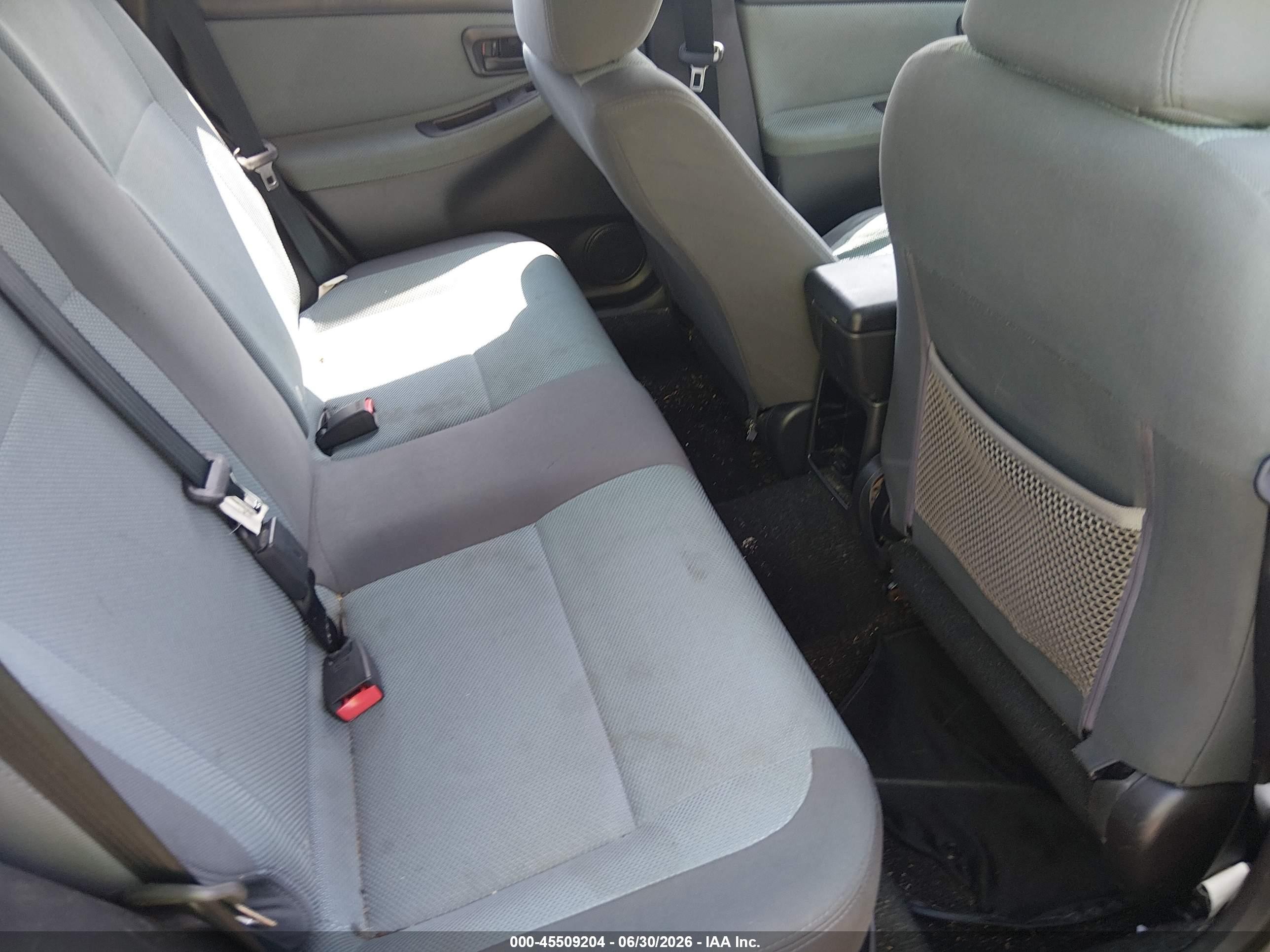 2006 Subaru Impreza Outback Sport   Champagne vin: JF1GG68636H820241