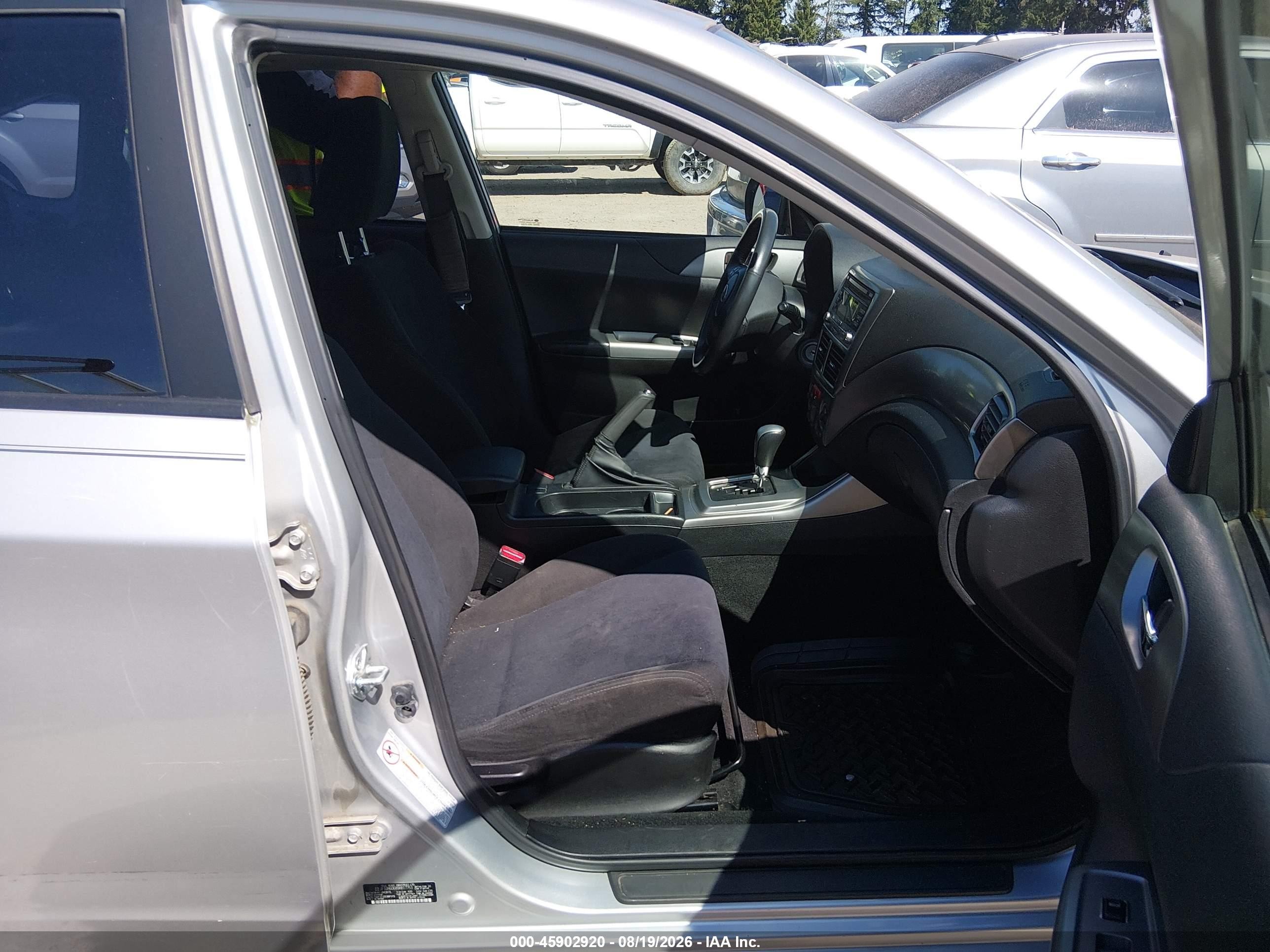 2009 Subaru Impreza 2.5i Silver vin: JF1GH60689H817753