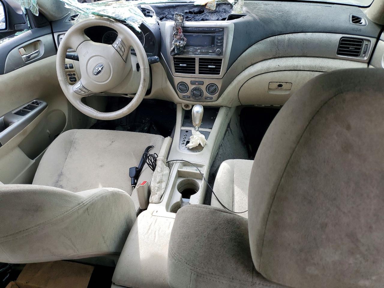 2008 Subaru Impreza 2.5i Beige vin: JF1GH61618H812116