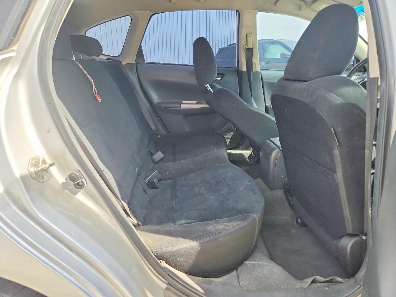 2008 Subaru Impreza 2.5i Silver vin: JF1GH61628G804337