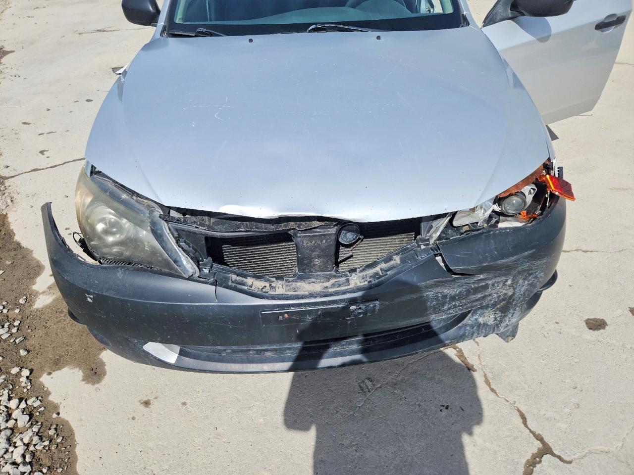 2008 Subaru Impreza 2.5i Silver vin: JF1GH61628G804337