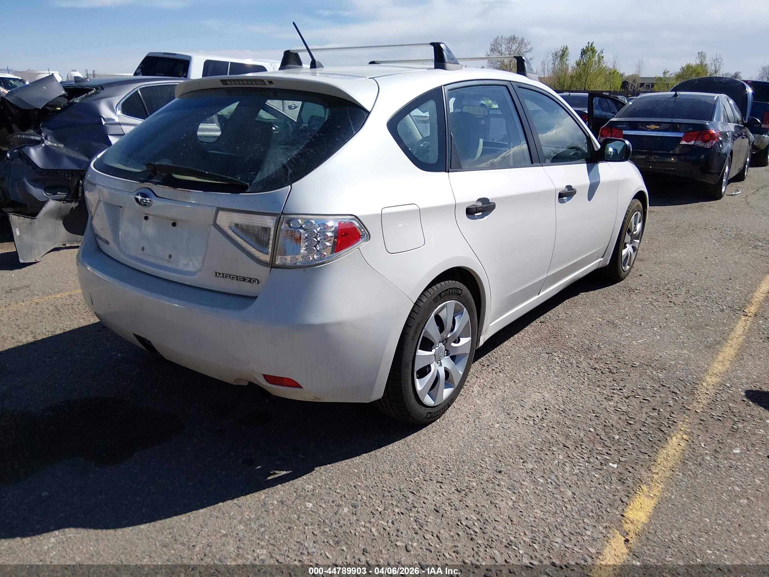 2008 Subaru Impreza 2.5i White vin: JF1GH61638H813607