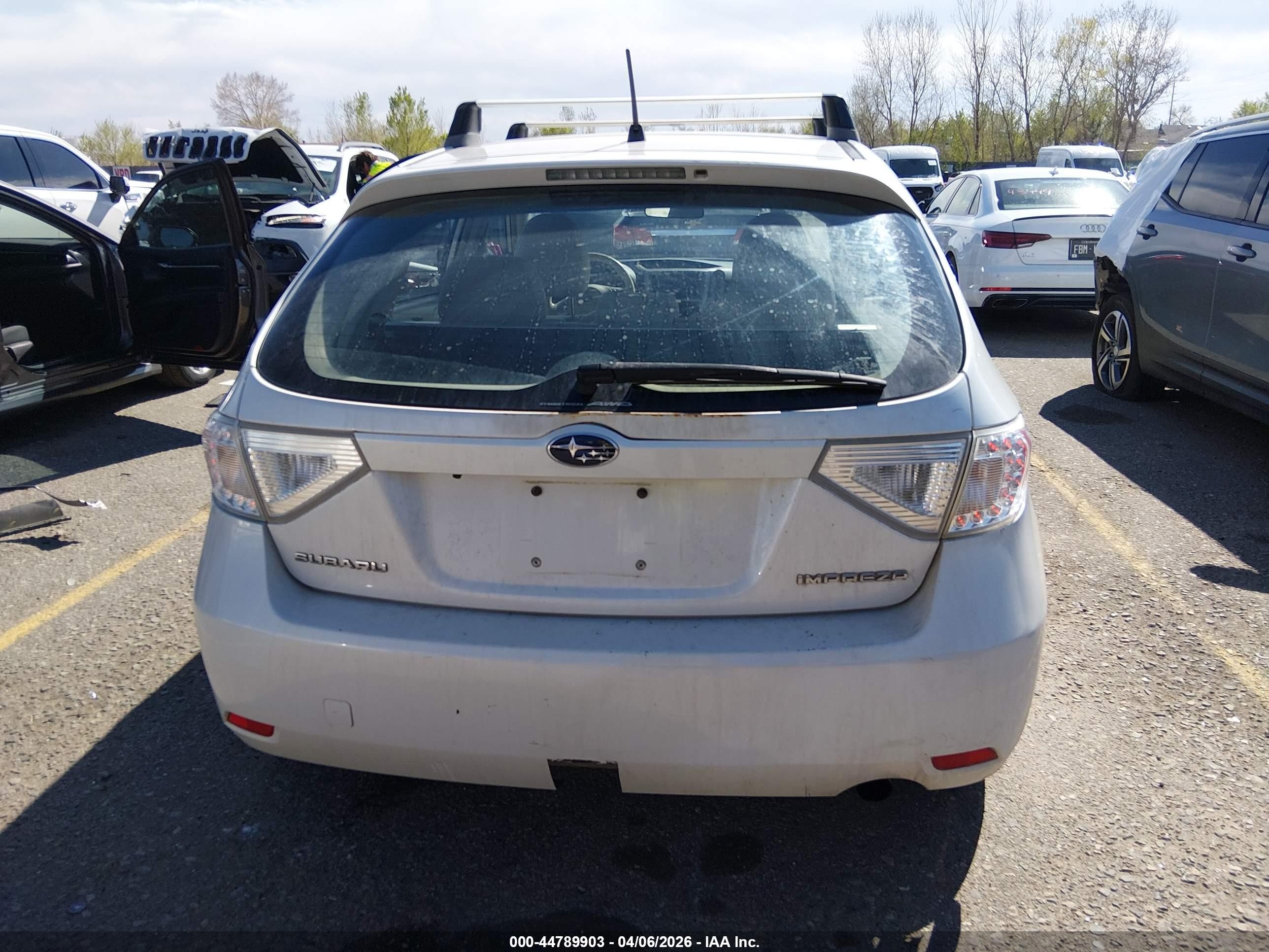 2008 Subaru Impreza 2.5i White vin: JF1GH61638H813607