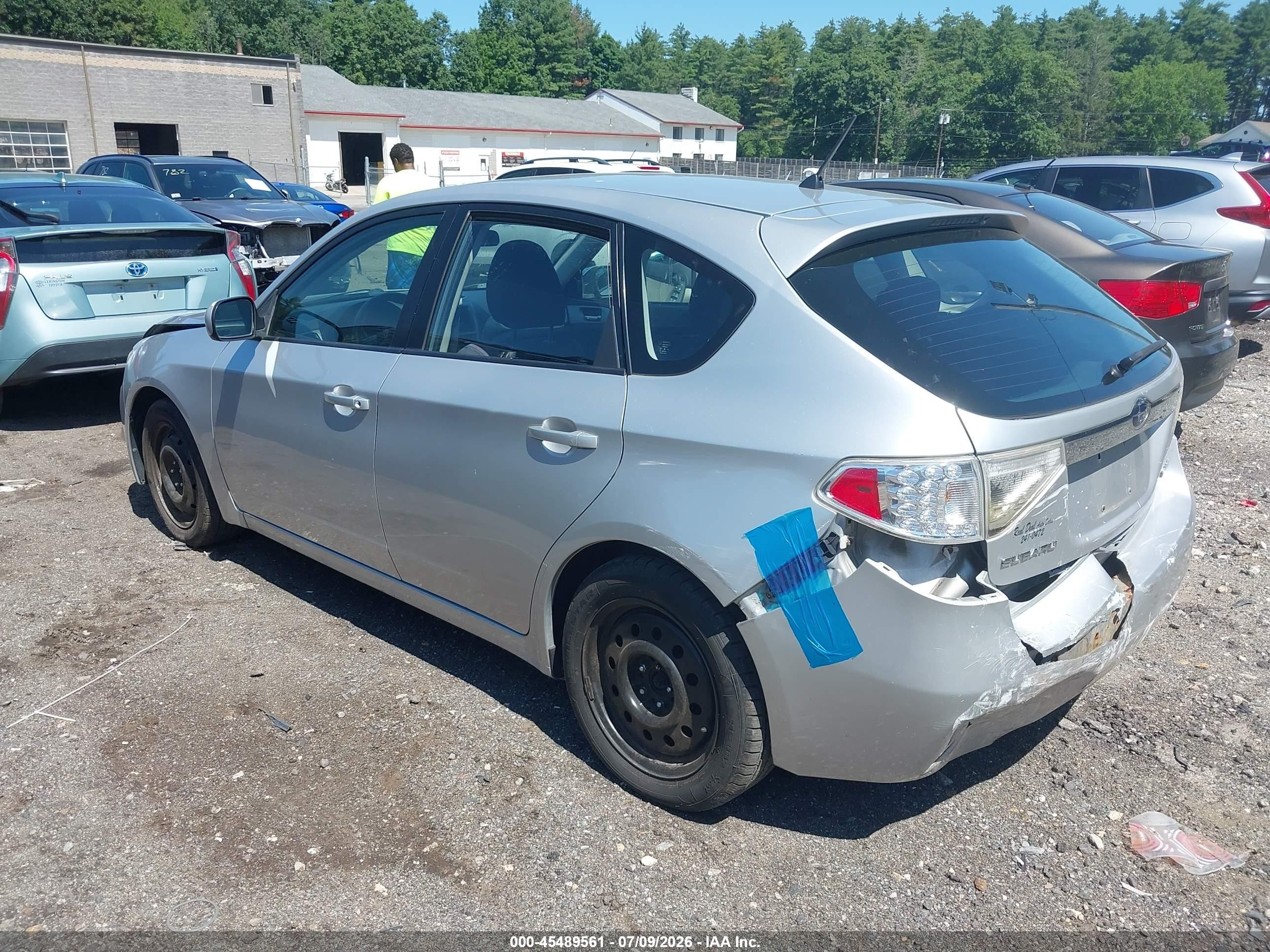 2009 Subaru Impreza 2.5i Silver vin: JF1GH61649H808076