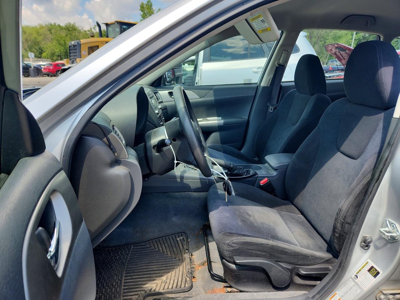 2008 Subaru Impreza 2.5i Silver vin: JF1GH61658H810644
