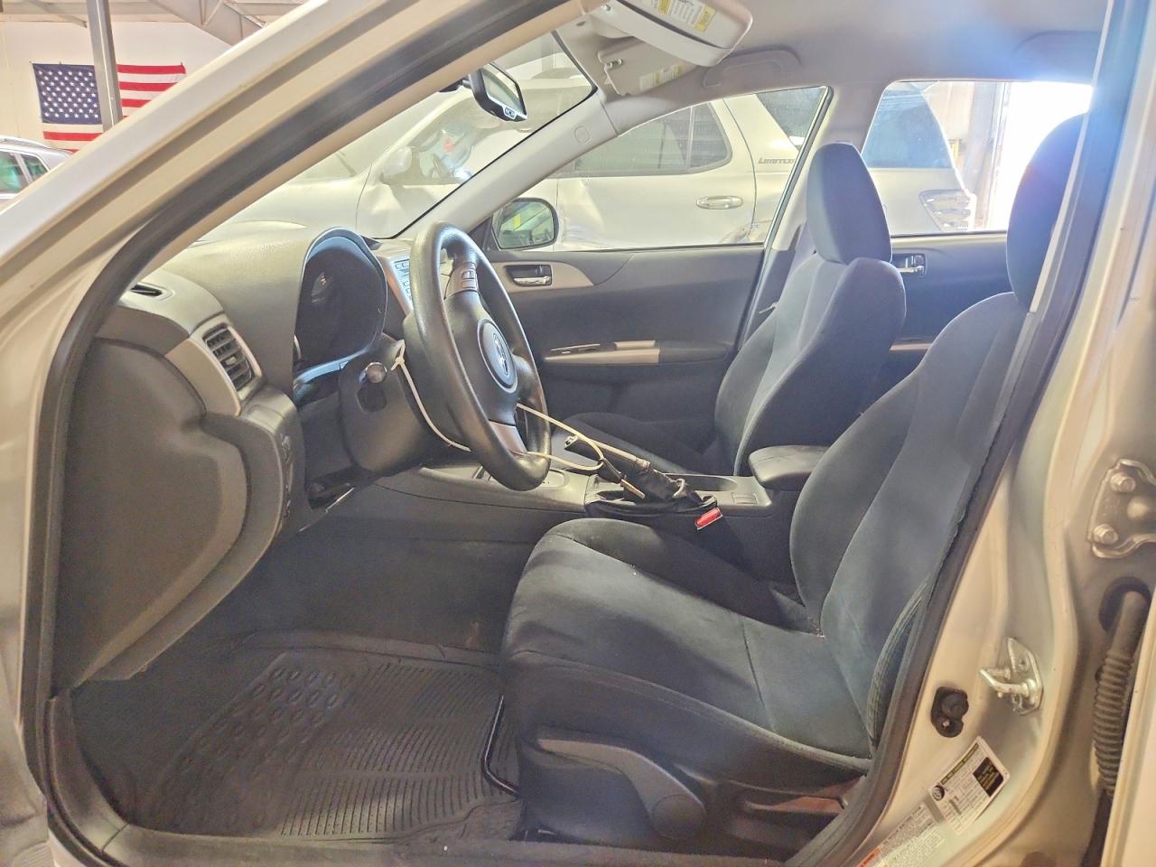 2008 Subaru Impreza 2.5i Silver vin: JF1GH61658H833034