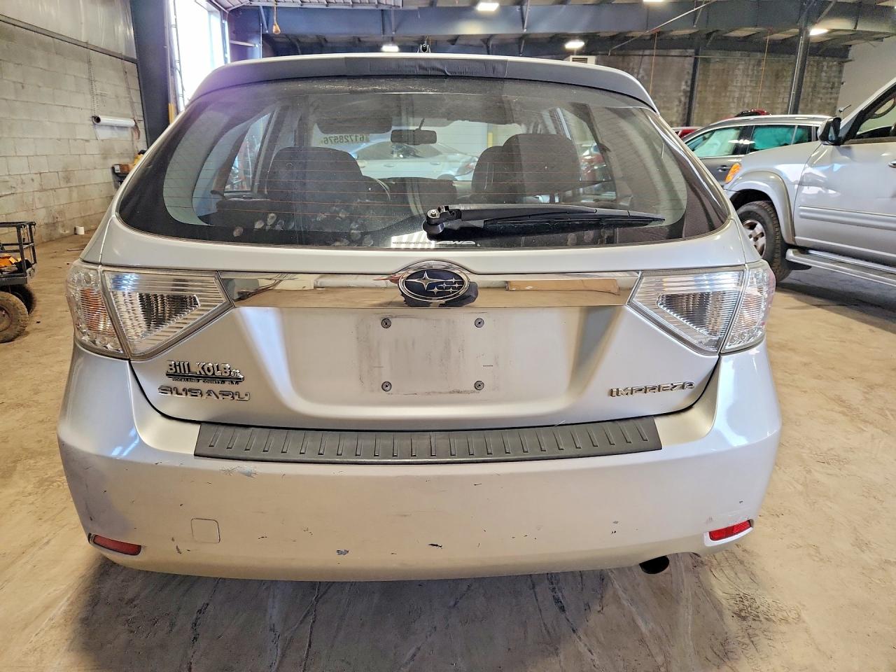 2008 Subaru Impreza 2.5i Silver vin: JF1GH61658H833034