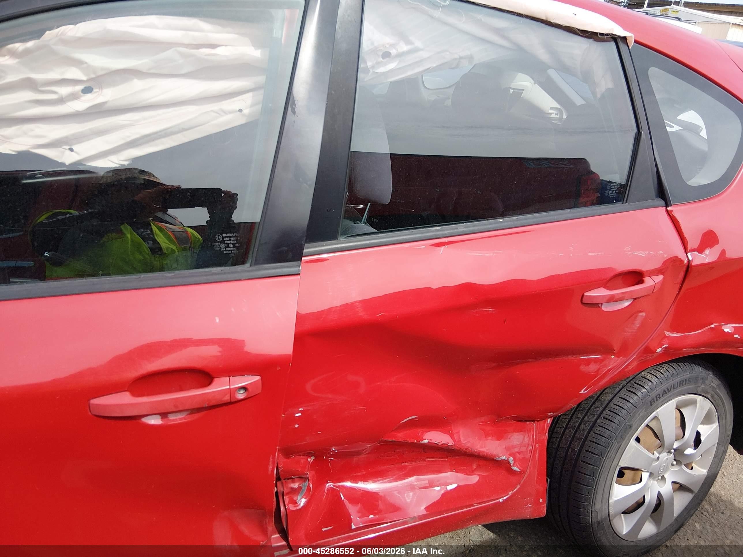 2009 Subaru Impreza 2.5i Red vin: JF1GH61689H803768