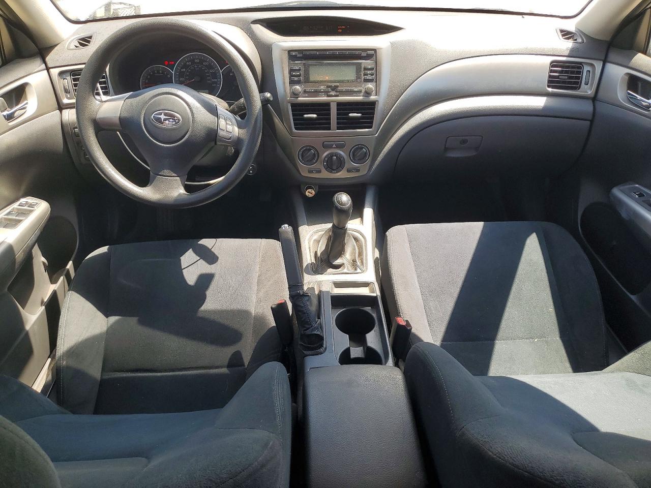 2008 Subaru Impreza 2.5i Silver vin: JF1GH61698G838470