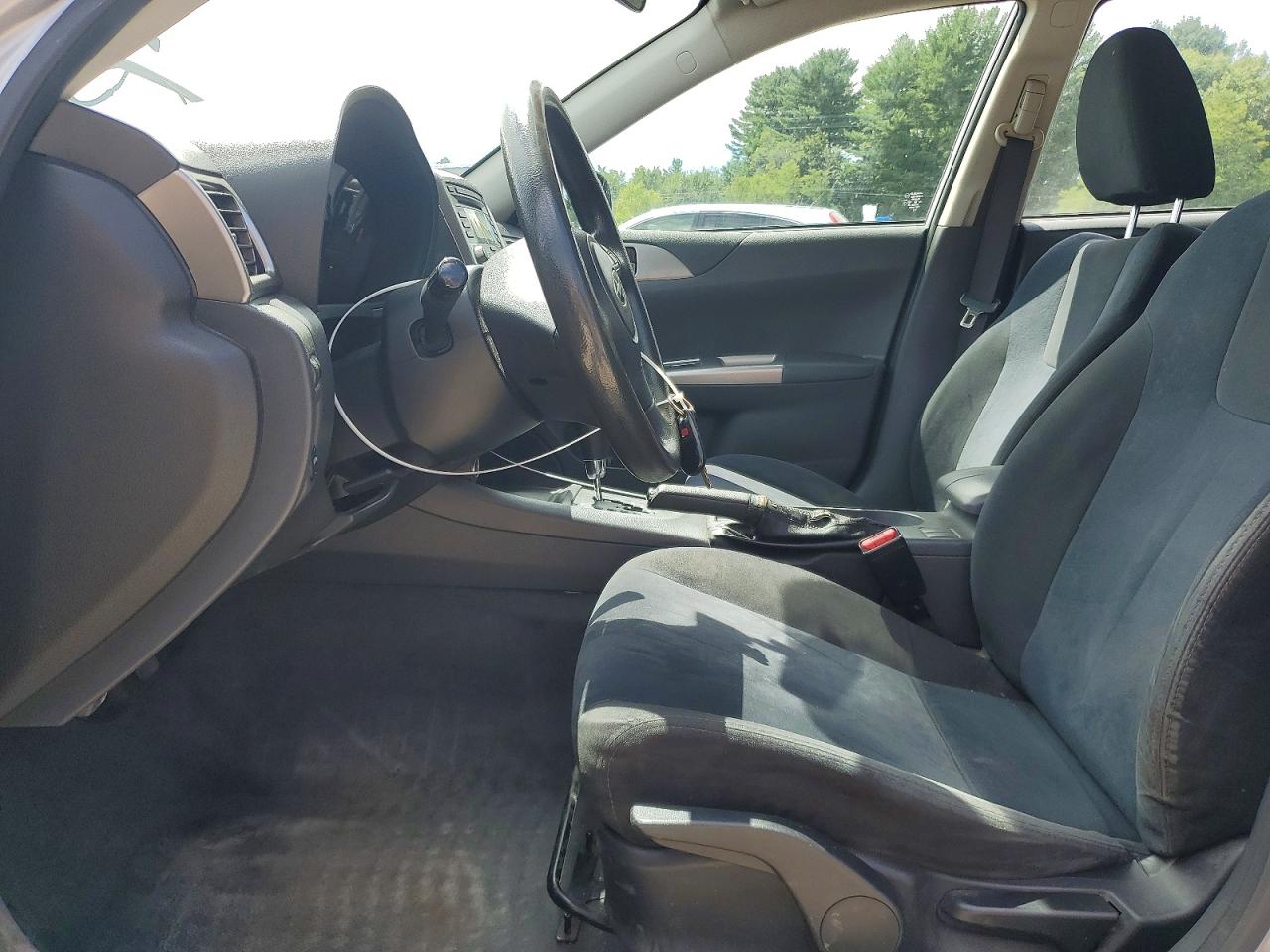 2008 Subaru Impreza 2.5i Silver vin: JF1GH61698H838172