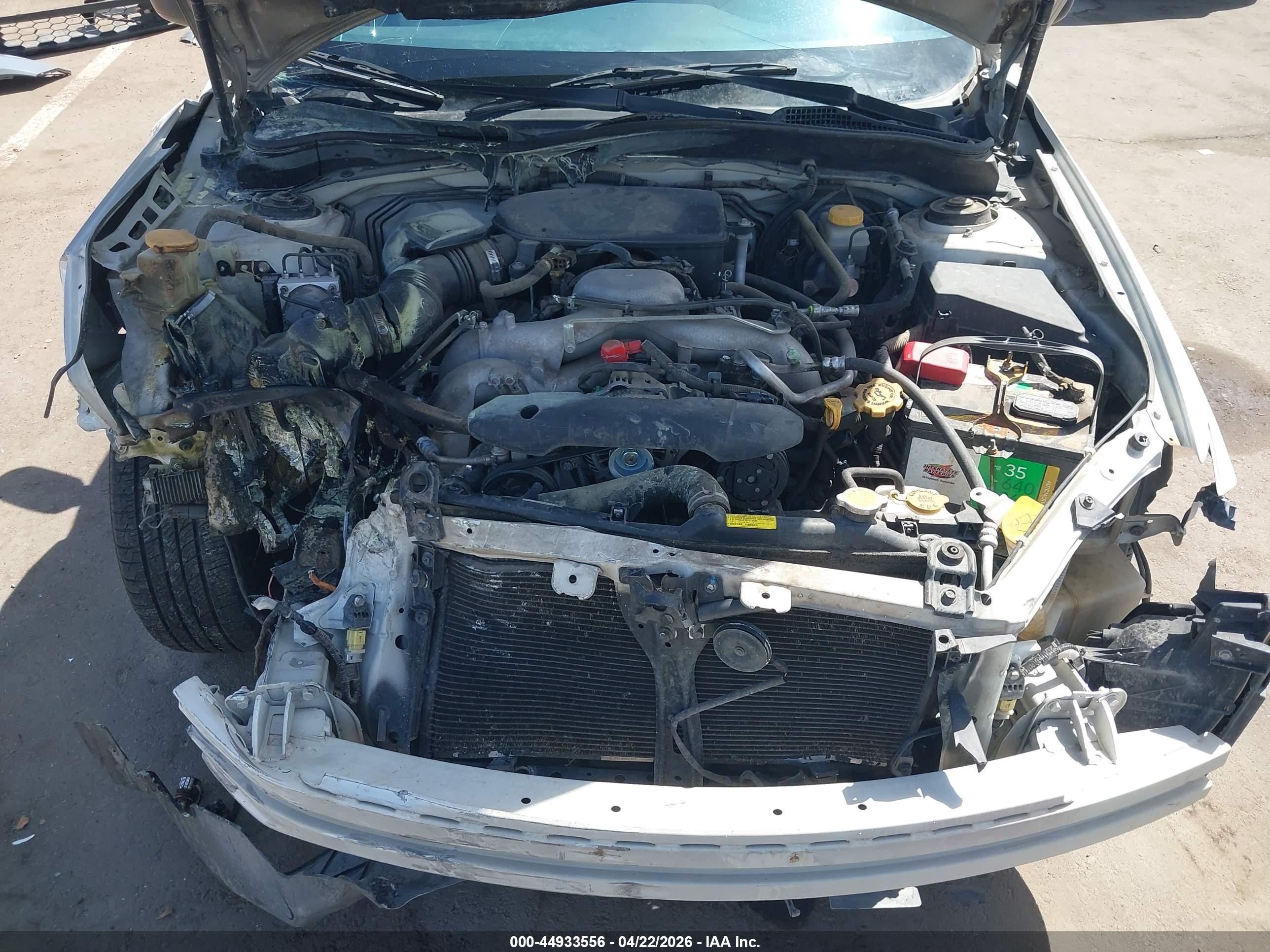 2008 Subaru Impreza 2.5i Белый vin: JF1GH616X8H814592