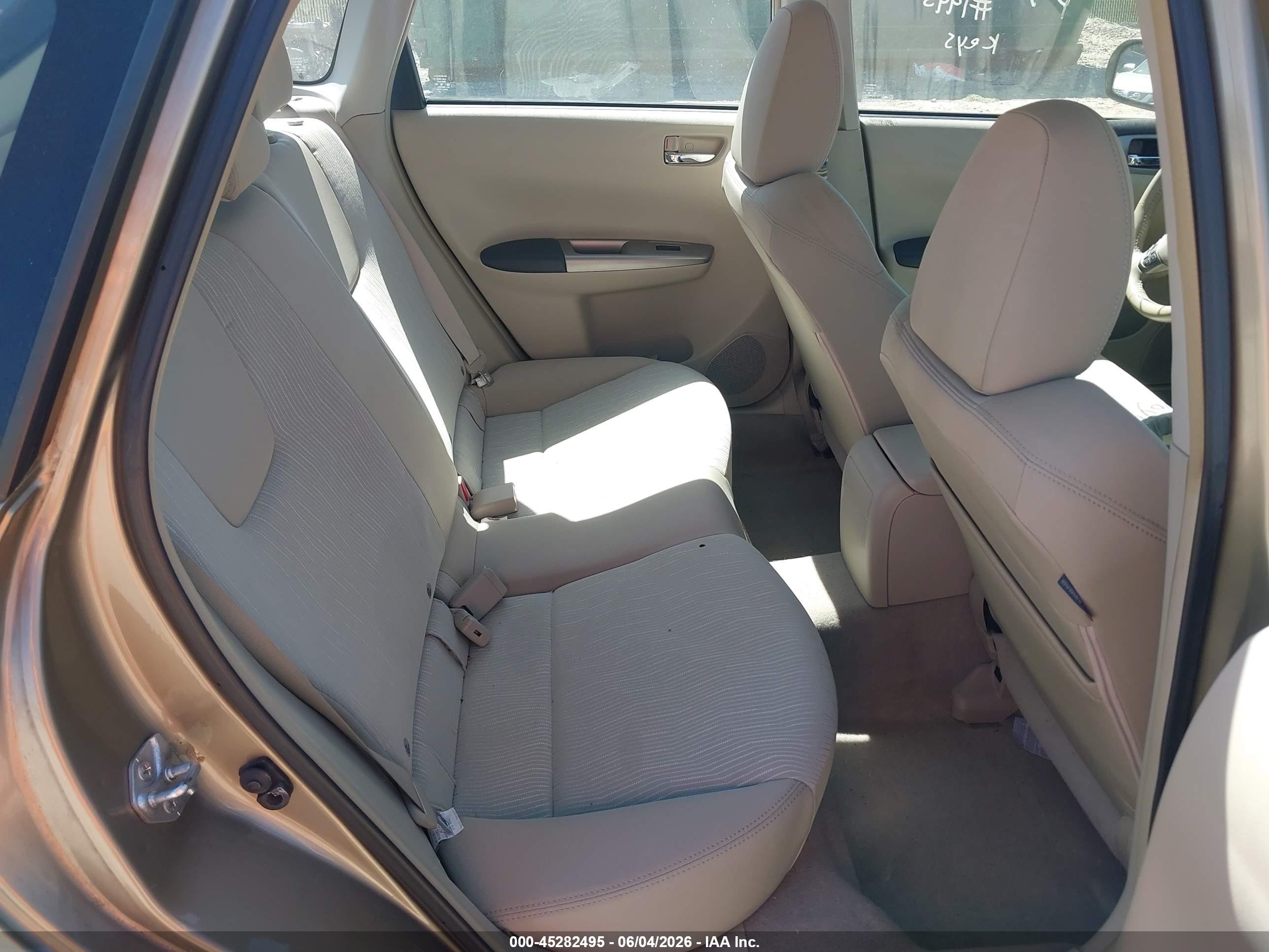2008 Subaru Impreza Outback Sport   Gold vin: JF1GH63688H828679