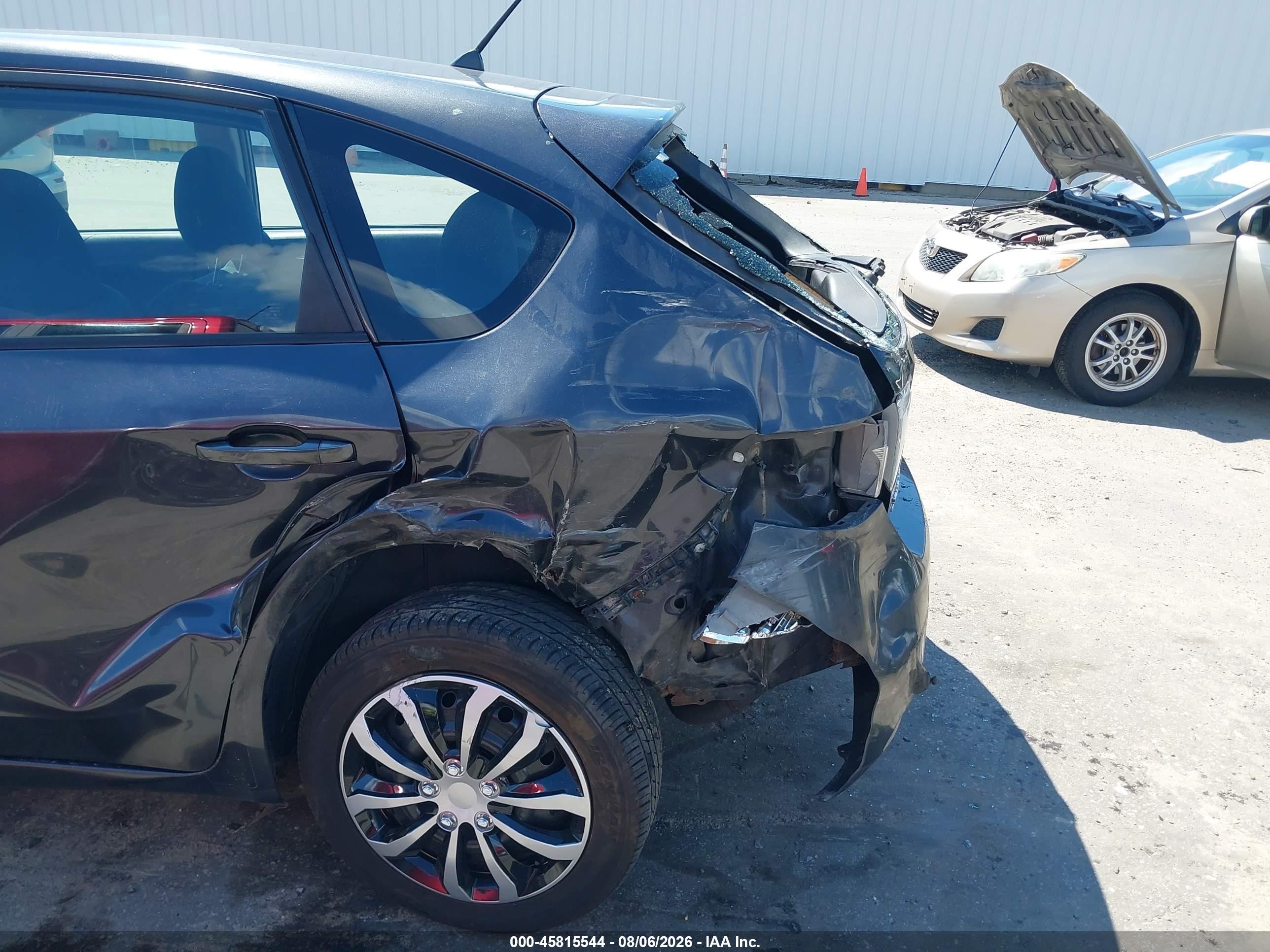 2011 Subaru Impreza 2.5i Gray vin: JF1GH6A60BH809148