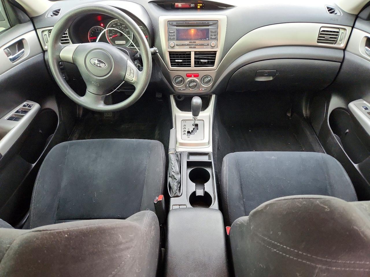 2010 Subaru Impreza 2.5i Silver vin: JF1GH6A63AH805979