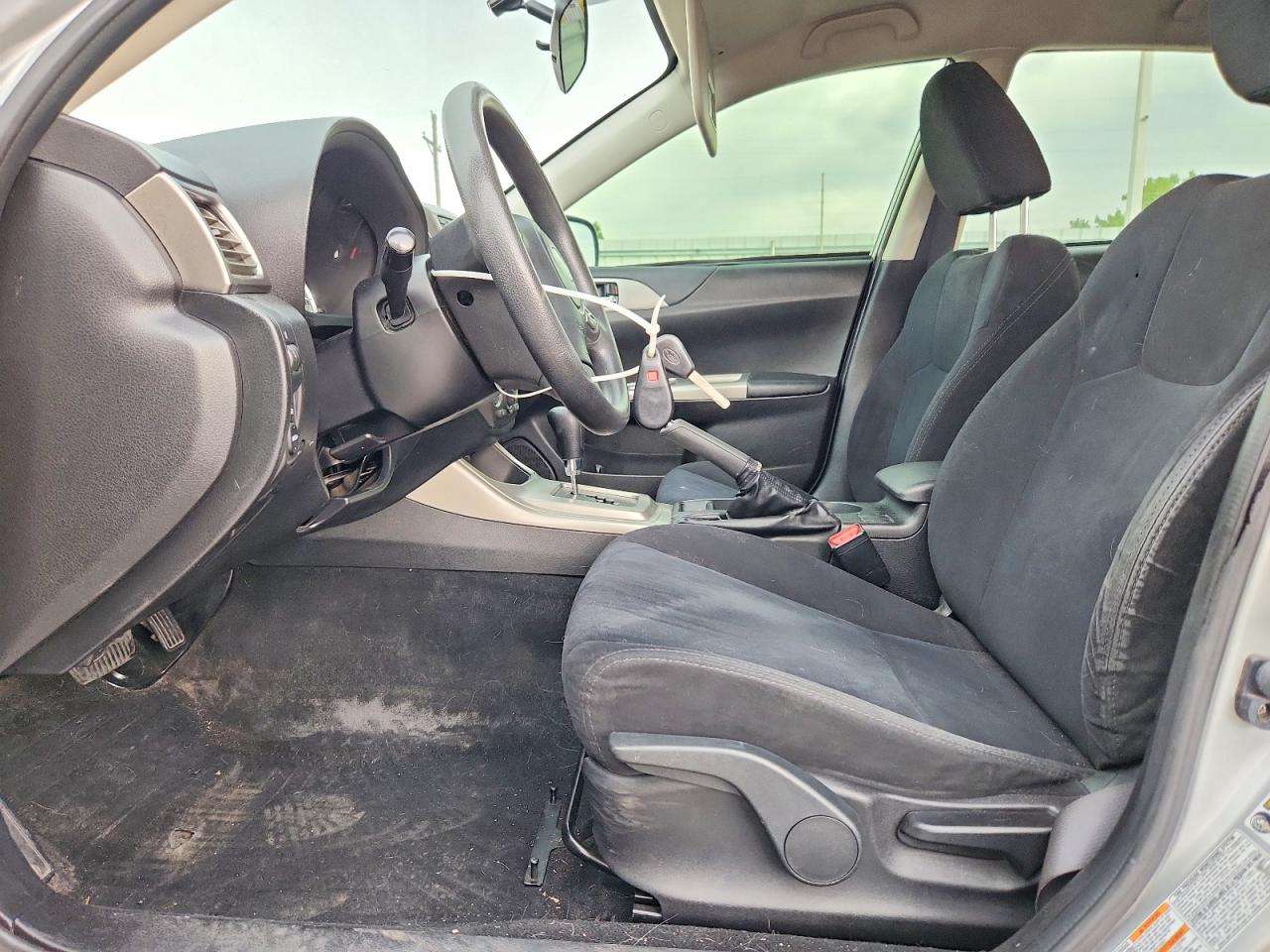 2010 Subaru Impreza 2.5i Silver vin: JF1GH6A63AH805979