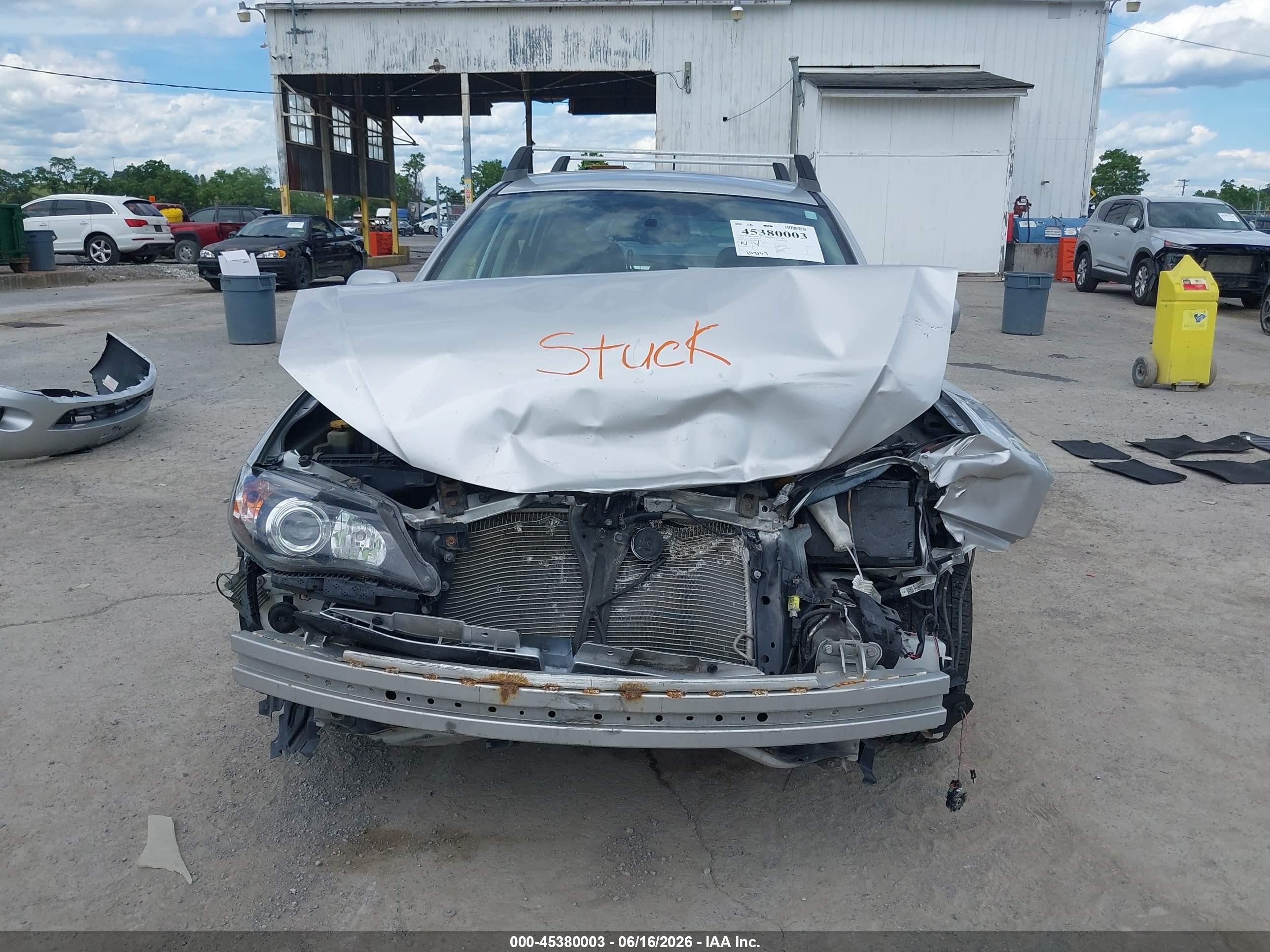 2010 Subaru Impreza 2.5i Серебряный vin: JF1GH6A63AH818666