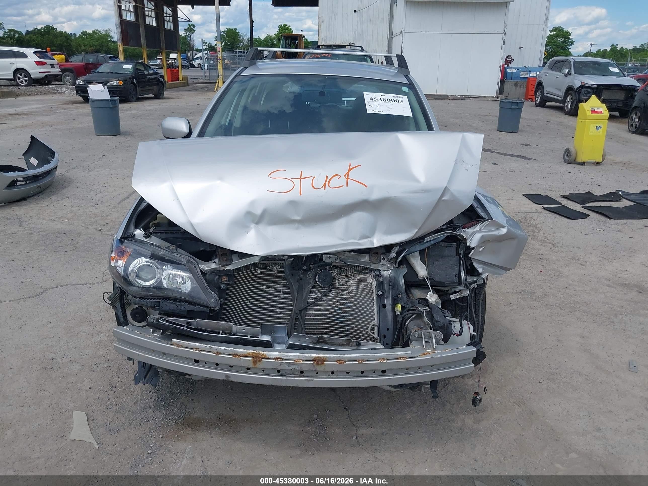 2010 Subaru Impreza 2.5i Серебряный vin: JF1GH6A63AH818666