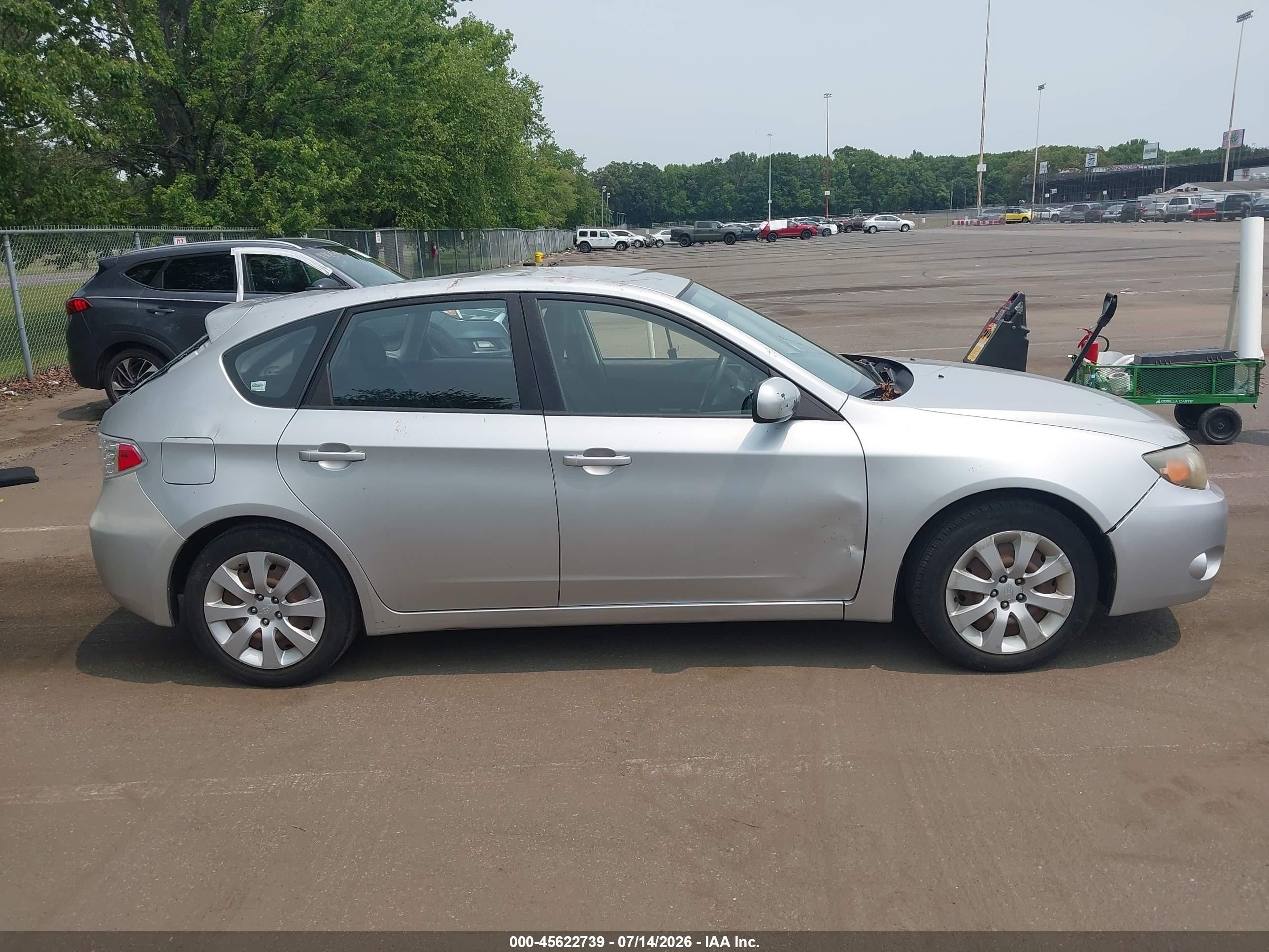 2011 Subaru Impreza 2.5i Silver vin: JF1GH6A65BH823398