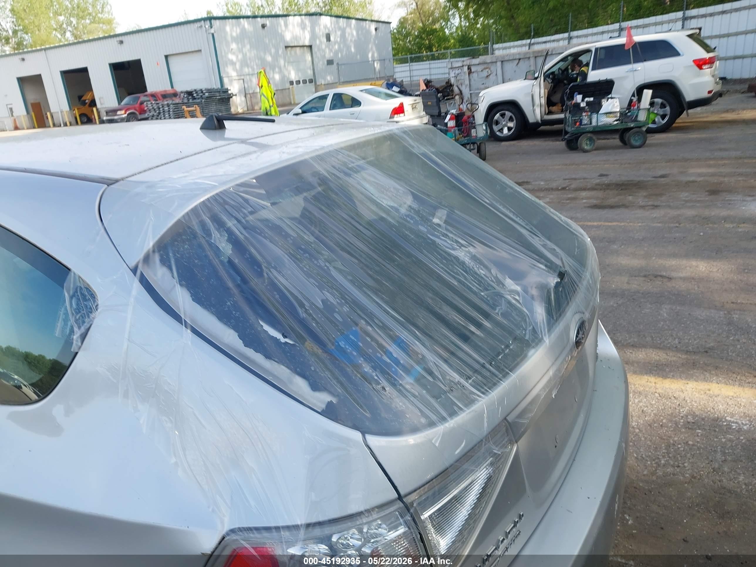 2011 Subaru Impreza 2.5i Silver vin: JF1GH6A67BH800222