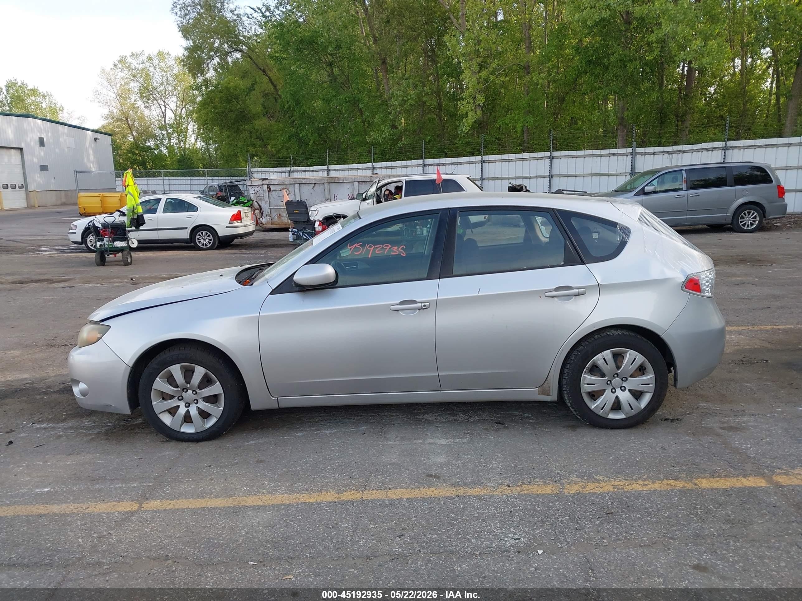 2011 Subaru Impreza 2.5i Silver vin: JF1GH6A67BH800222