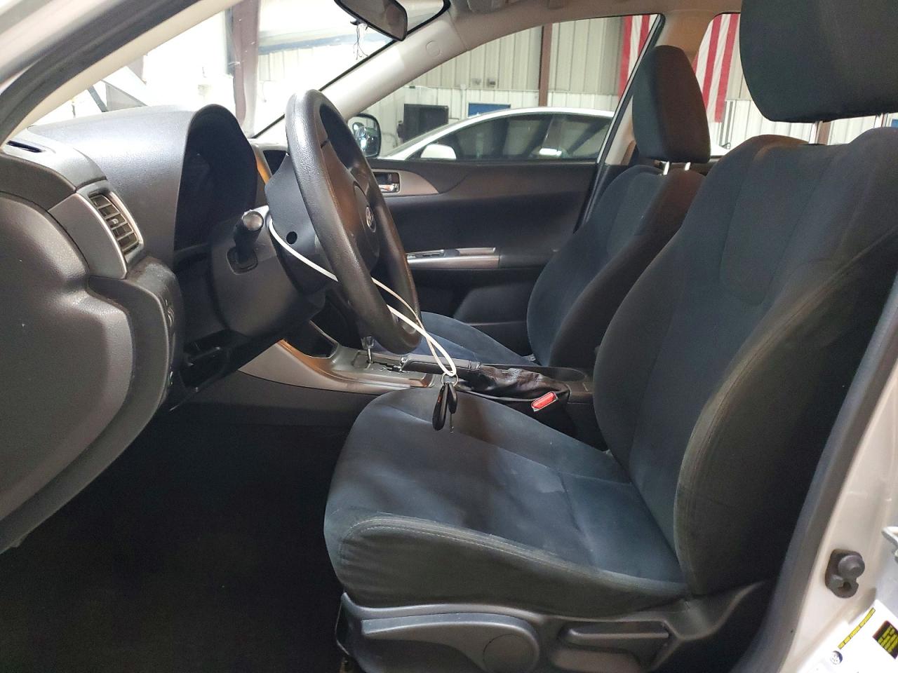 2011 Subaru Impreza 2.5i Серебряный vin: JF1GH6A6XBH818763