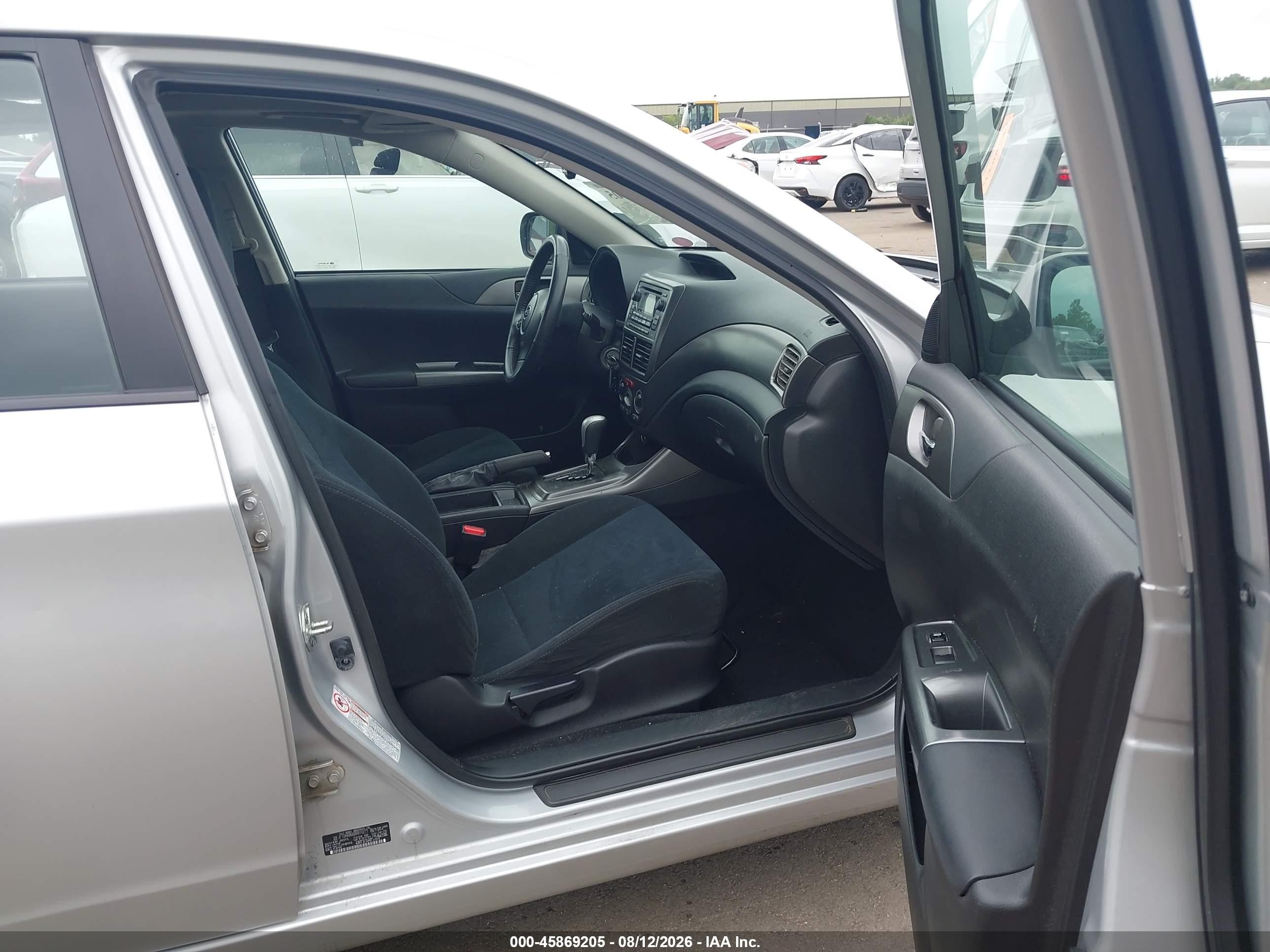2011 Subaru Impreza 2.5i Premium Серебряный vin: JF1GH6B66BH810271