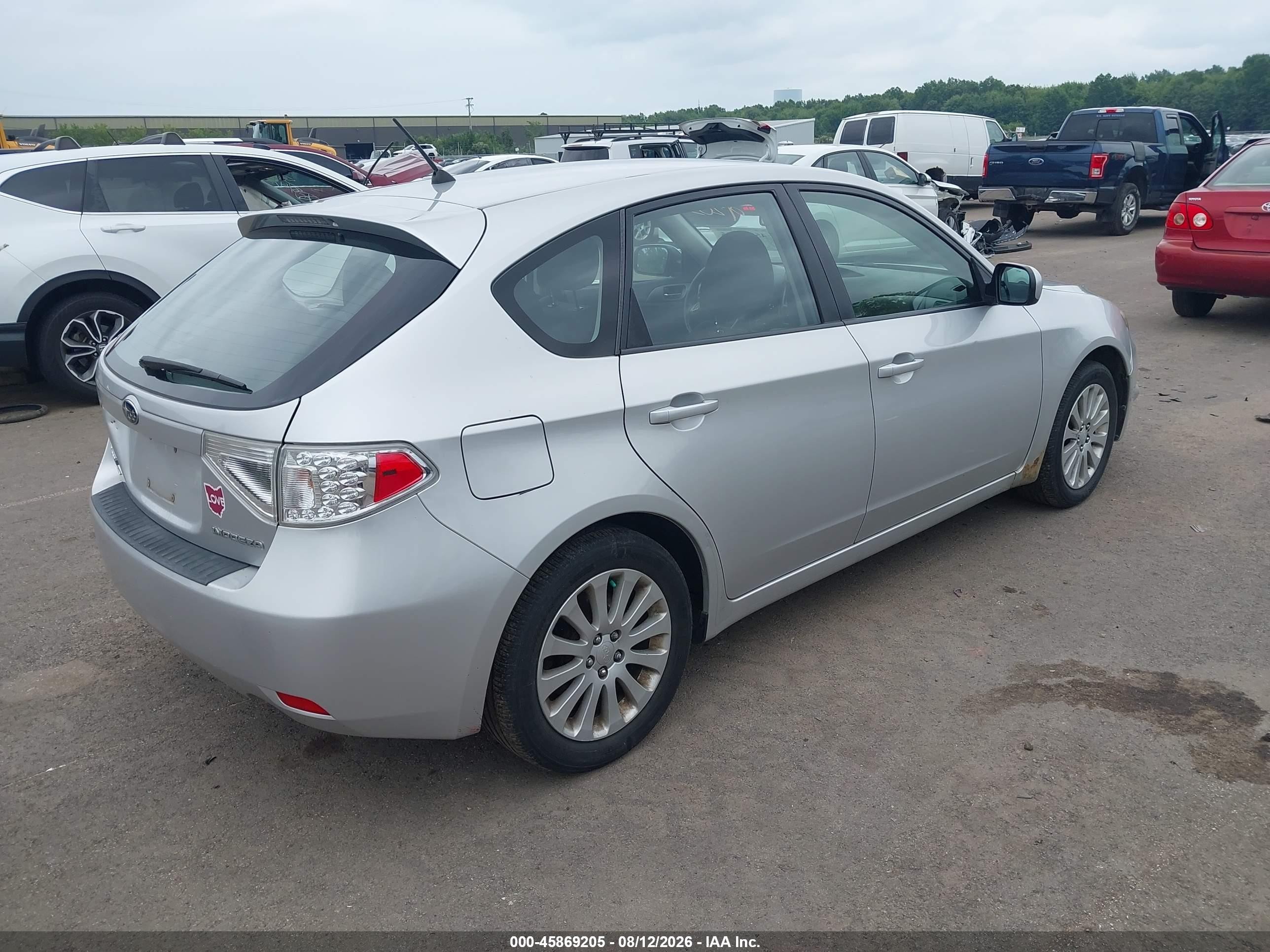 2011 Subaru Impreza 2.5i Premium Серебряный vin: JF1GH6B66BH810271