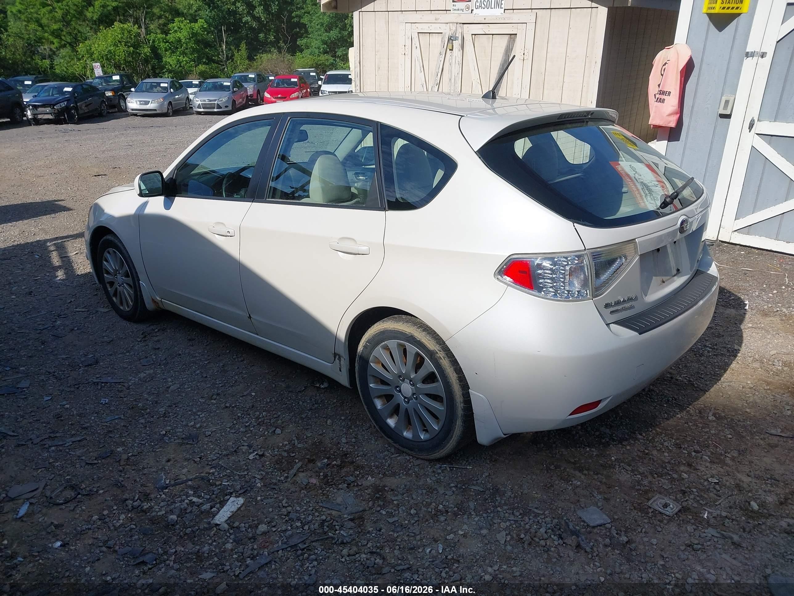 2011 Subaru Impreza 2.5i Premium White vin: JF1GH6B66BH825496