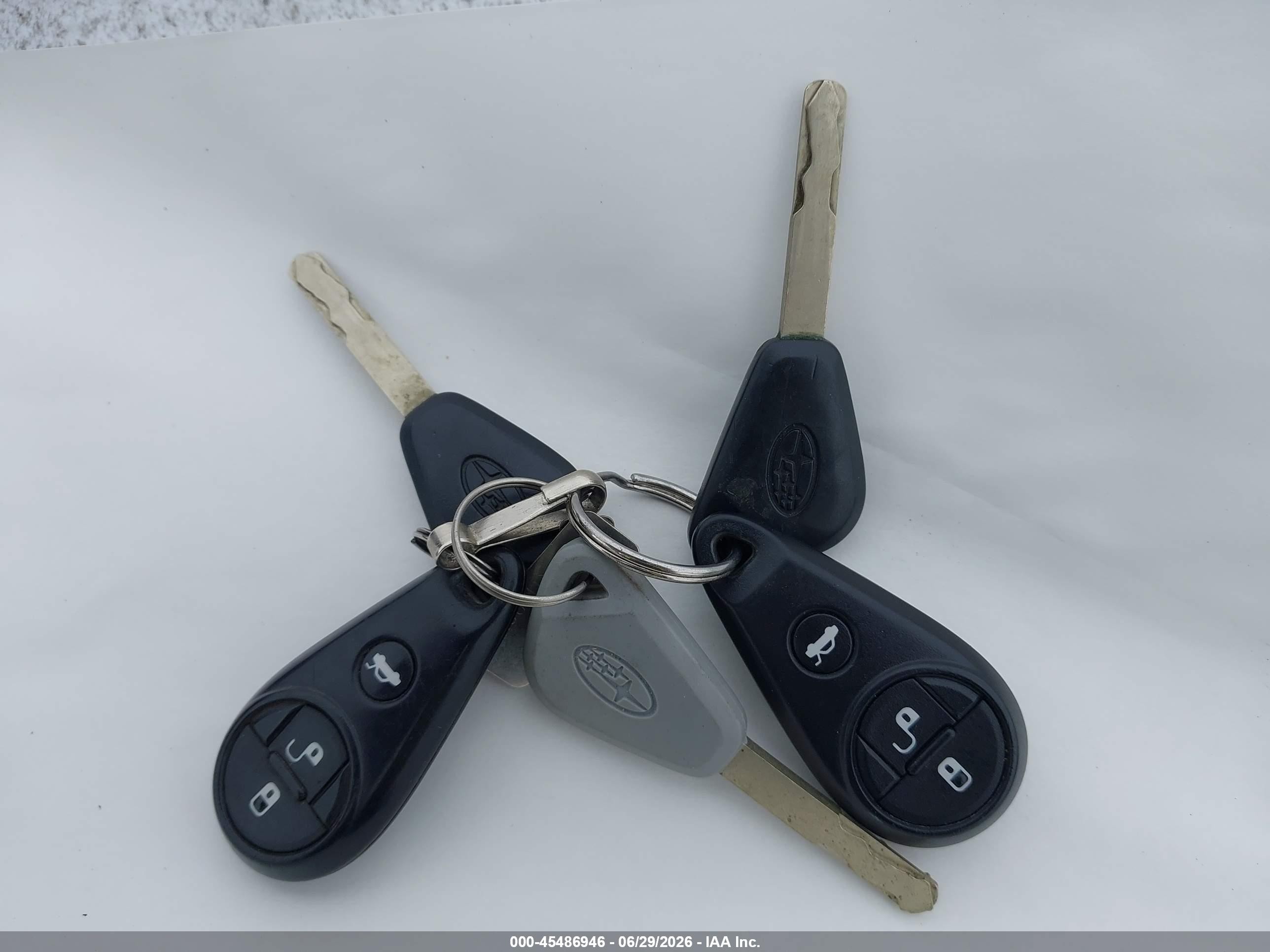 2010 Subaru Impreza 2.5i Premium Серебряный vin: JF1GH6B69AH808366