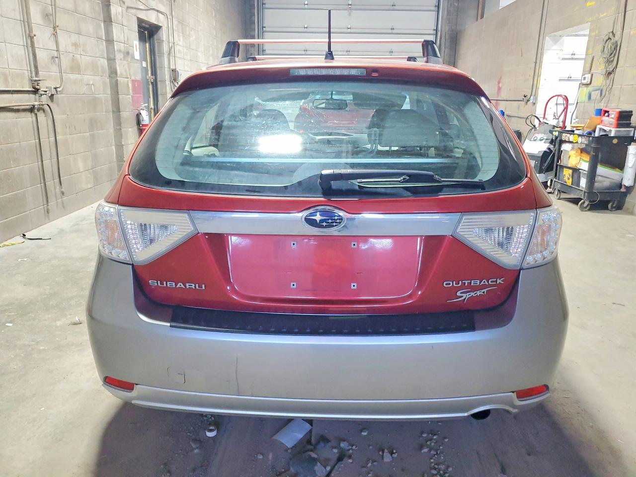 2010 Subaru Impreza Outback Sport Оранжевый vin: JF1GH6D62AH801868