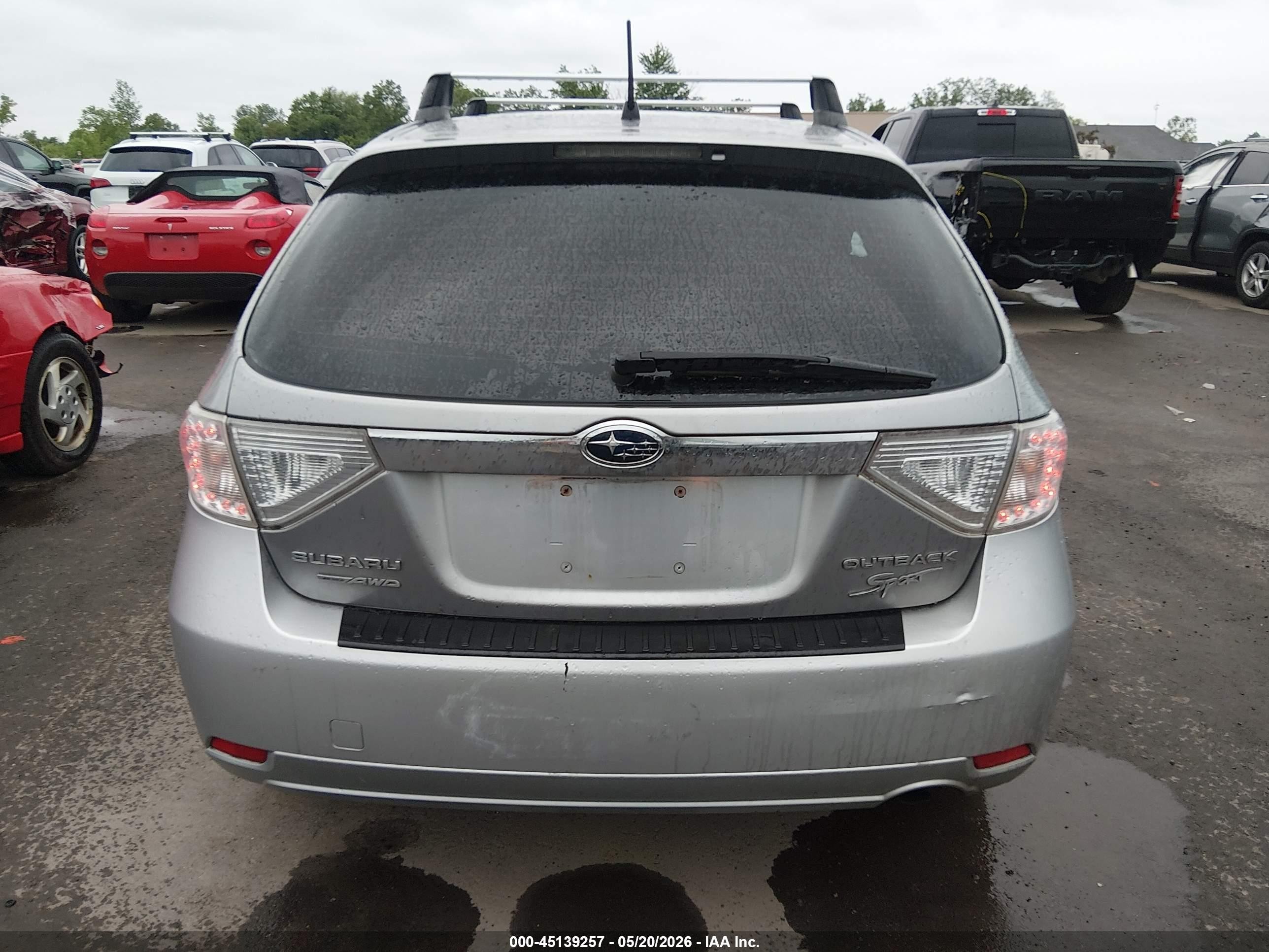 2010 Subaru Impreza Outback Sport   Silver vin: JF1GH6D67AG822480