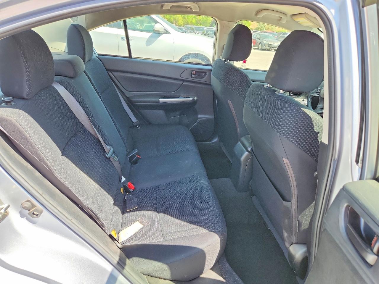 2016 Subaru Impreza Silver vin: JF1GJAA60GG023564
