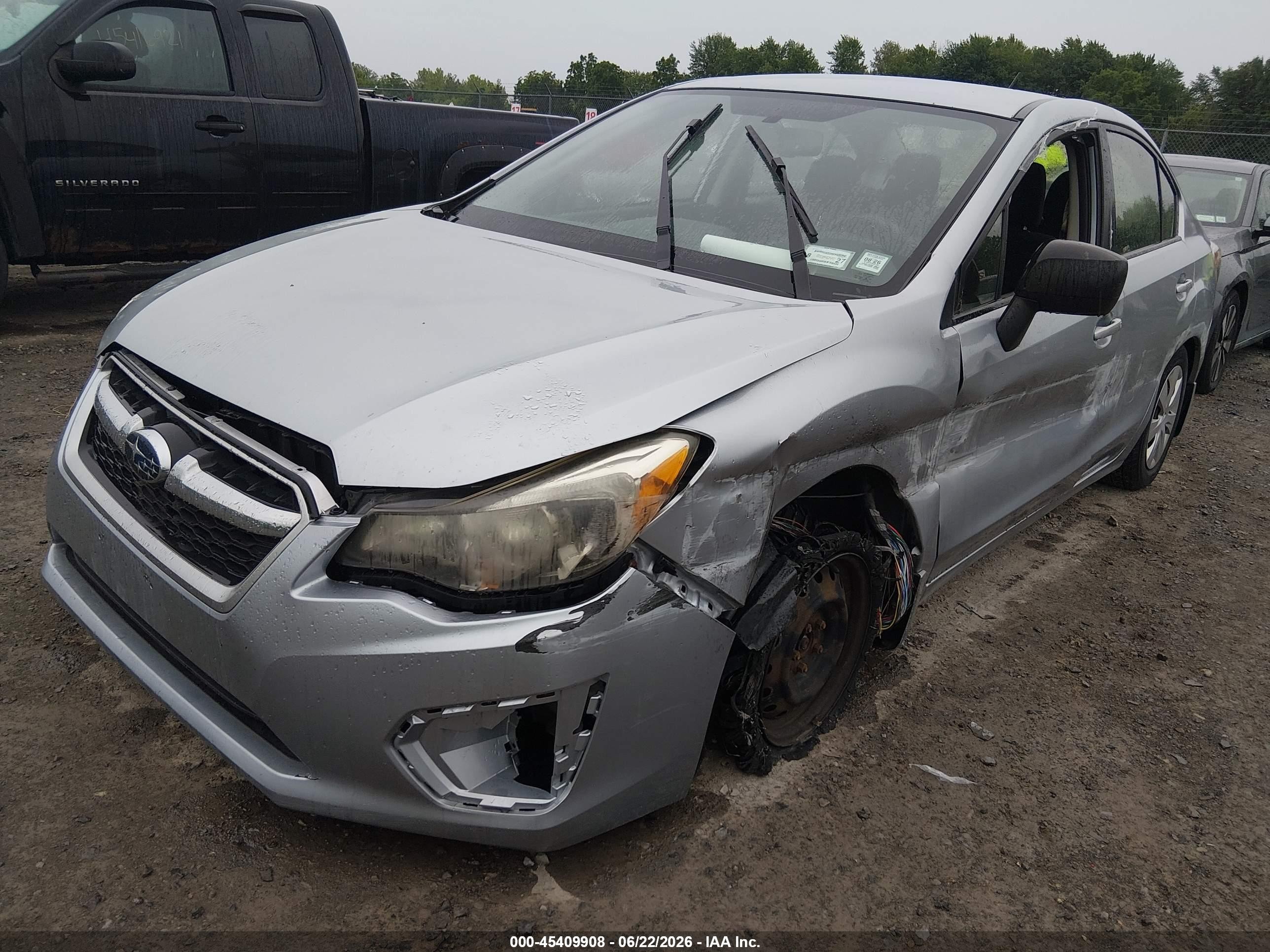 2013 Subaru Impreza 2.0i Silver vin: JF1GJAA61DH017021